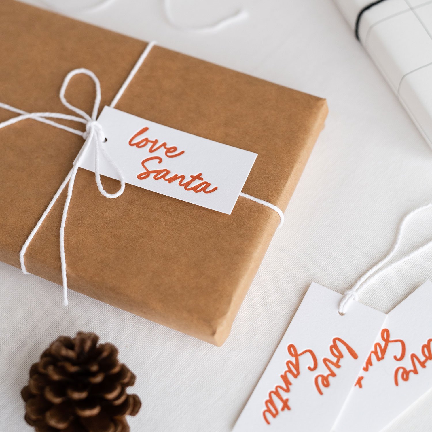 love-santa-gift-tags.jpg