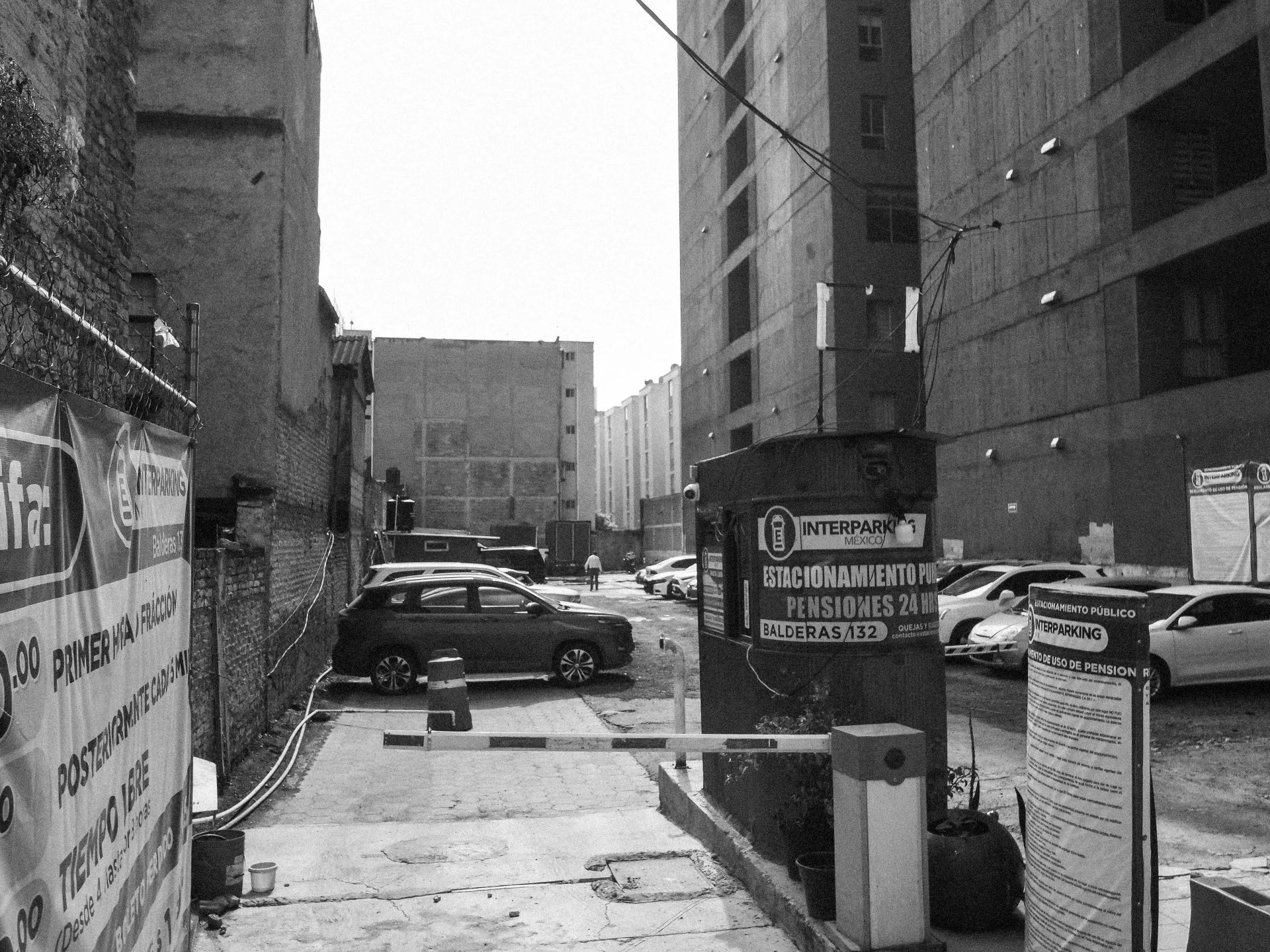 TOPOGRAPHICA B&W (24).jpg