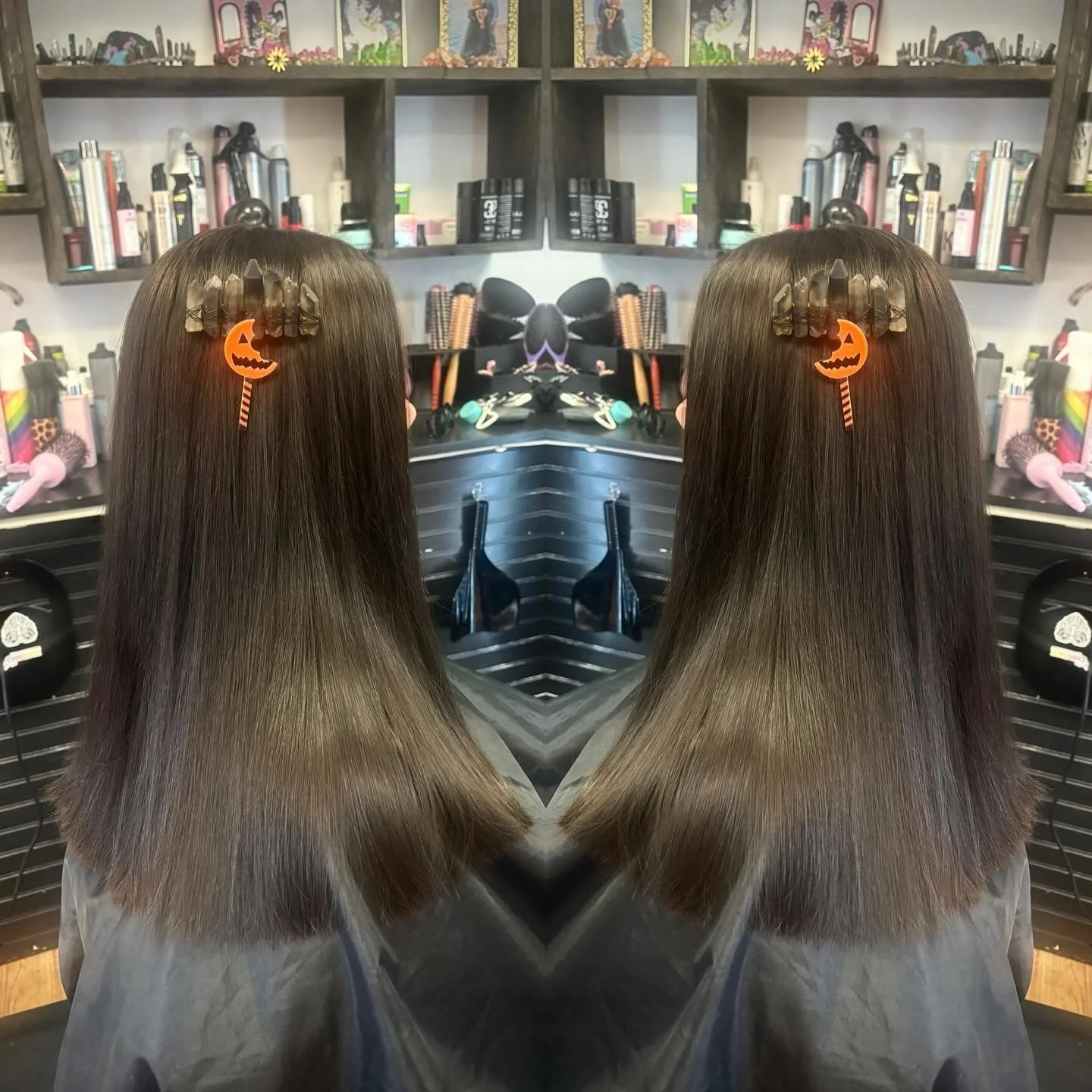 Dark goddess hair 🖤🖤🖤〰️〰️⚫️⚫️⚫️⚫️ @julia_alexandra706  @chaos.crystals