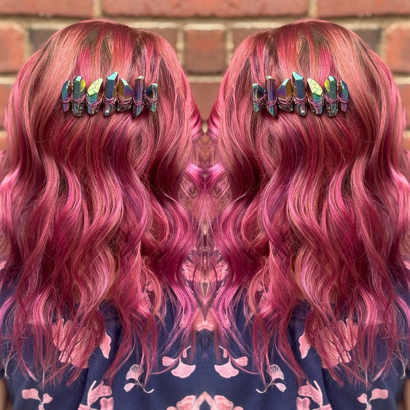 Pops of pink @chaos.crystals