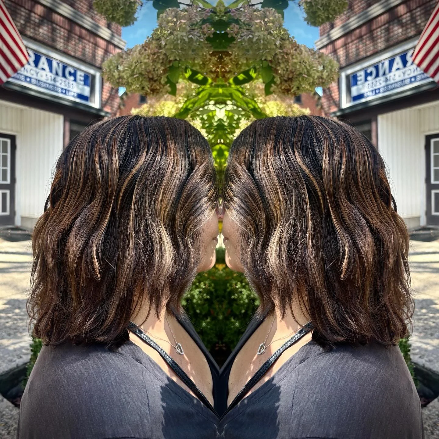 Loving this Fall balayage! How gorg? 🍁🍁🍂 @teehigg 

Check out the before! 🎃🎃🎃🎃