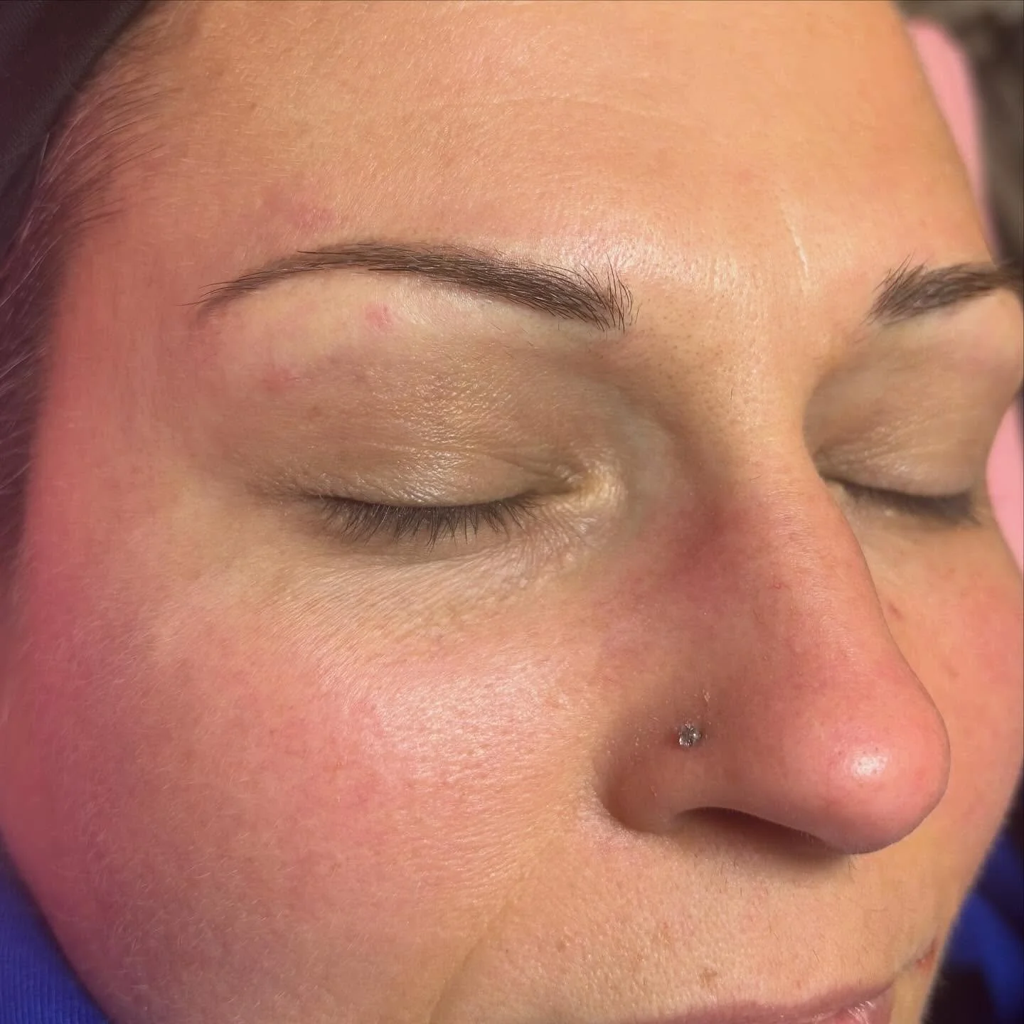 Stunning, gorgeous microbladed eye brows. 
Yes I still offer this service!
I love a good natural brow! @hudsonvalleynutrition  @shameless.soul.creations 
#semipermanentbrows
I love how natural and beautiful these are!
#microblading#naturalbrows#