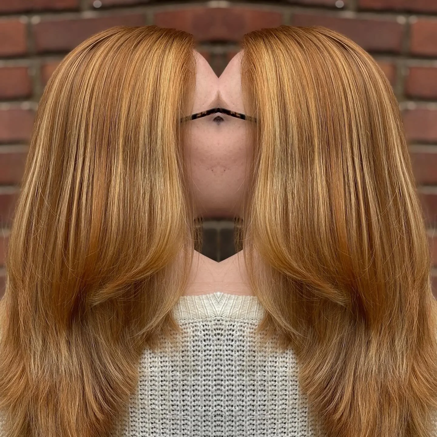 Stunning balayage on this gorgeous head of hair!!!! @oliviaclavie  @milkshakehairpro 

Swipe for the before 👉🏻👉🏻👉🏻👉🏻👉🏻👉🏻👉🏻👉🏻