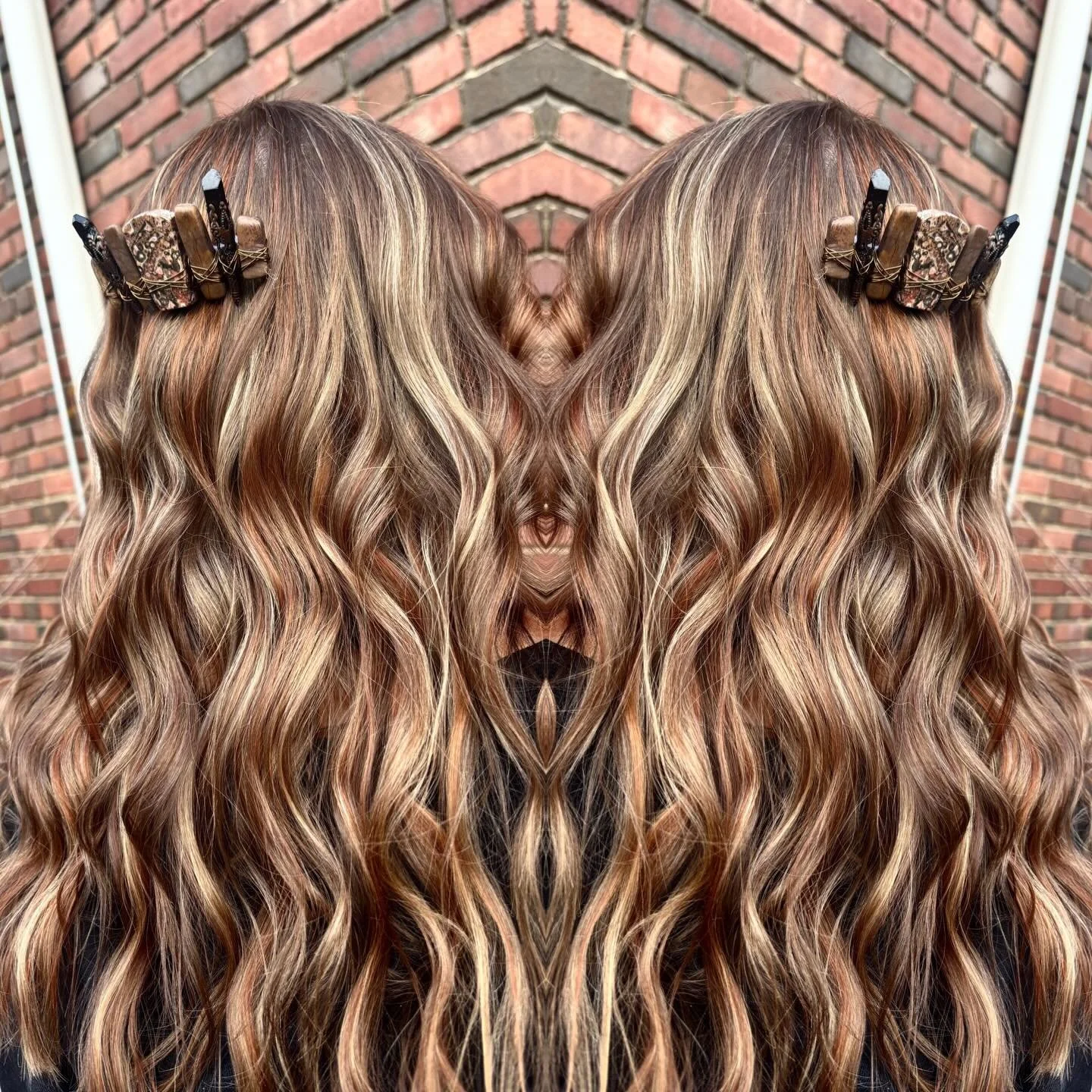 Absolutely stunning transformation!!! @milkshakehairpro  @milkshakehairuk 

🤎🤎🤎🤎🤎🤎🤎🤎🤎 swipe for the before 👉🏻

#milkshakecolor#milkshakehairofficial#milkshakeusa#zoneconcept