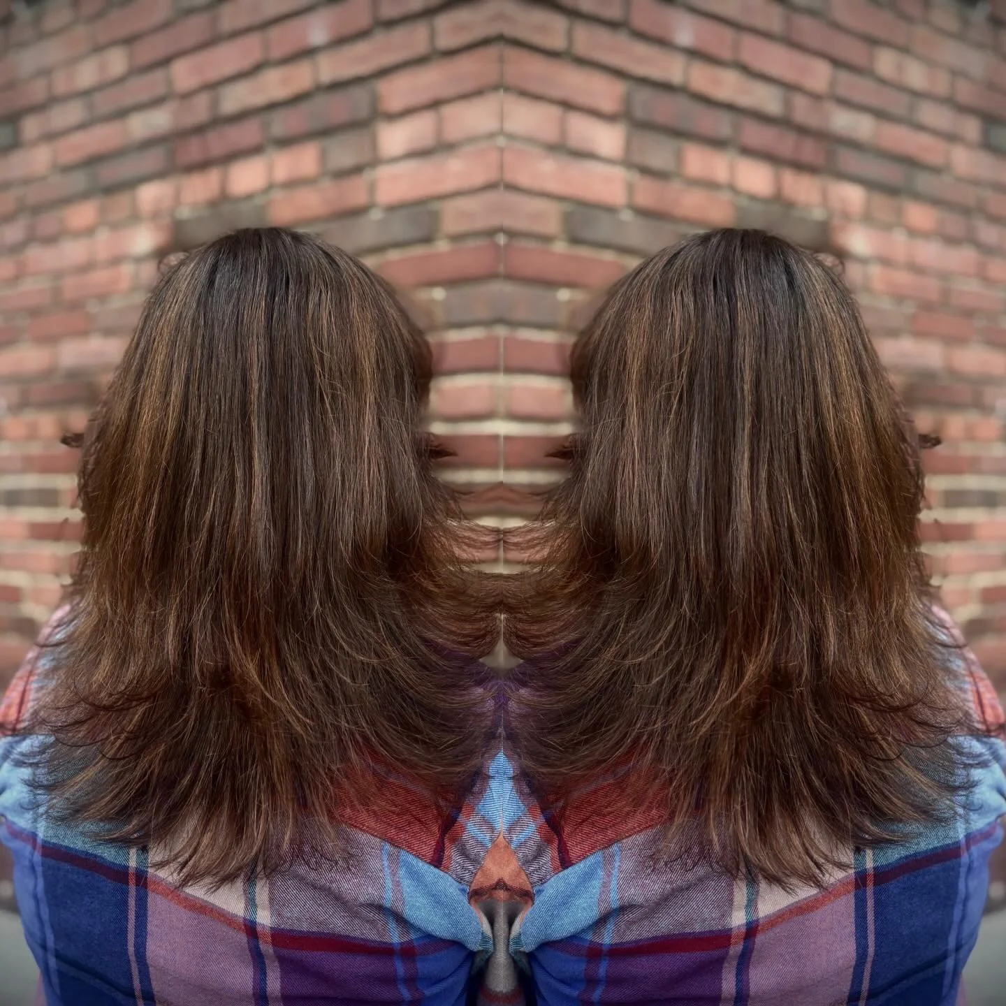 Gorgeous chocolate lowlights! Swipe for the before 👉🏻👉🏻👉🏻👉🏻👉🏻 @violin814 🔥🔥🔥🔥🔥🔥🔥🔥