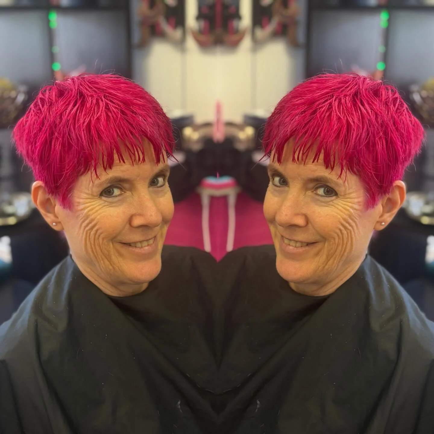 Huge color and cut!! How gorgeous is this?

Vivid life! @pravana 

Styled with bodifying cream by @milkshakeusa