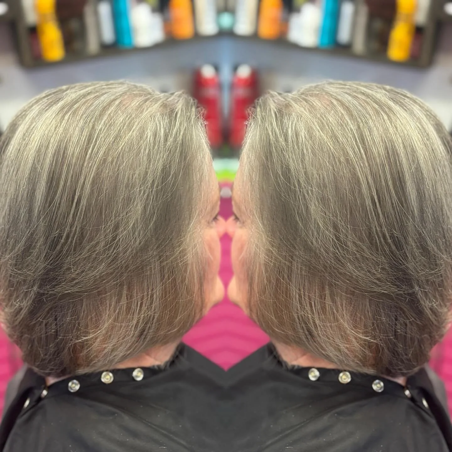 Stunning gray blend with beautiful lowlights- this client has such a beautiful seamless grow out! 🩶🩶