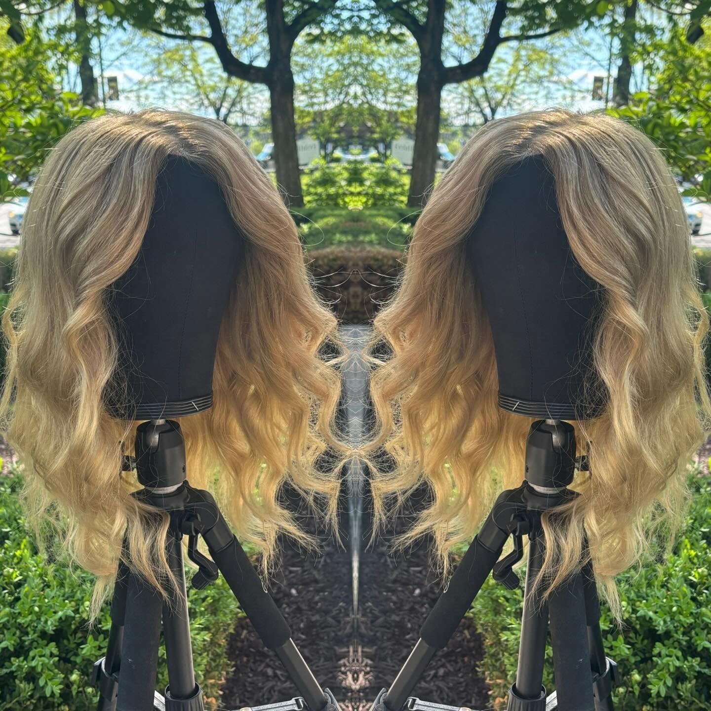 Proud of this custom wig!!!! Hand sewn, machine sewn, custom colored, cut and styled!! This is for a client and is impressive!!! Locks by Leash. Total hours to make start to finish 15-

👏👏👏👏👏👏👏👏👏👏👏👏👏 @missmamawigs 

#locksbyleash