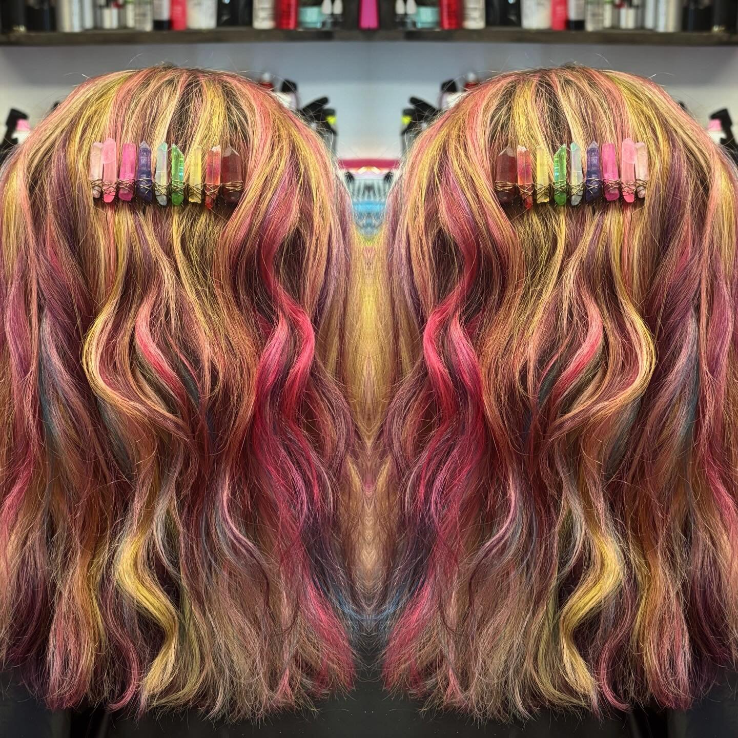 Gorgeous rainbow colors 💕💚💙💜❤️ swipe for the before 👉🏻👉🏻👉🏻 @dangerjonesbalayage  @dangerjonesbold  @pravana  @christineee0619