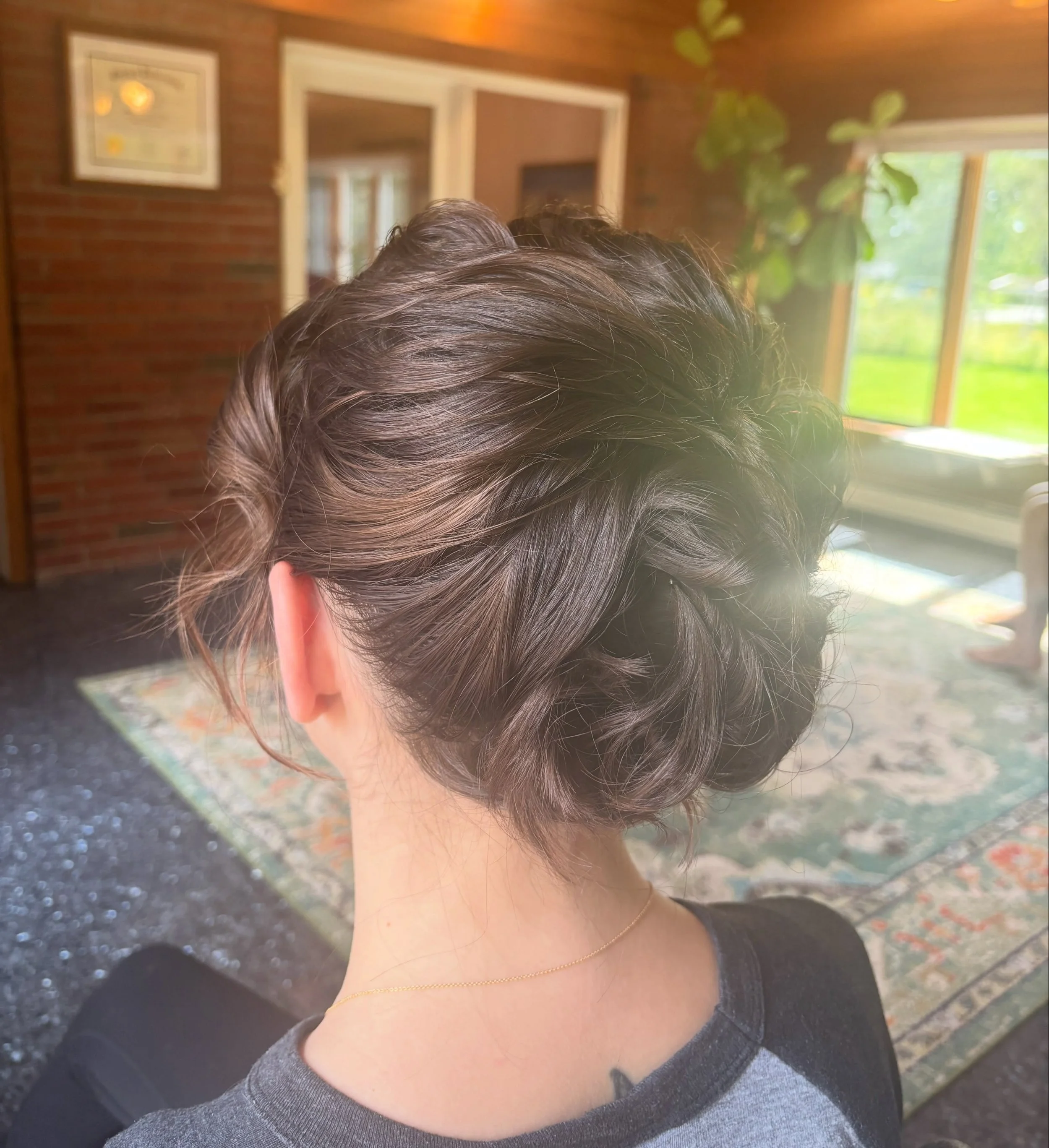 A gorgeous pinned up style ❤️❤️❤️❤️

Working for @larimanz