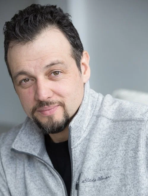 Carlos Diaz headshot