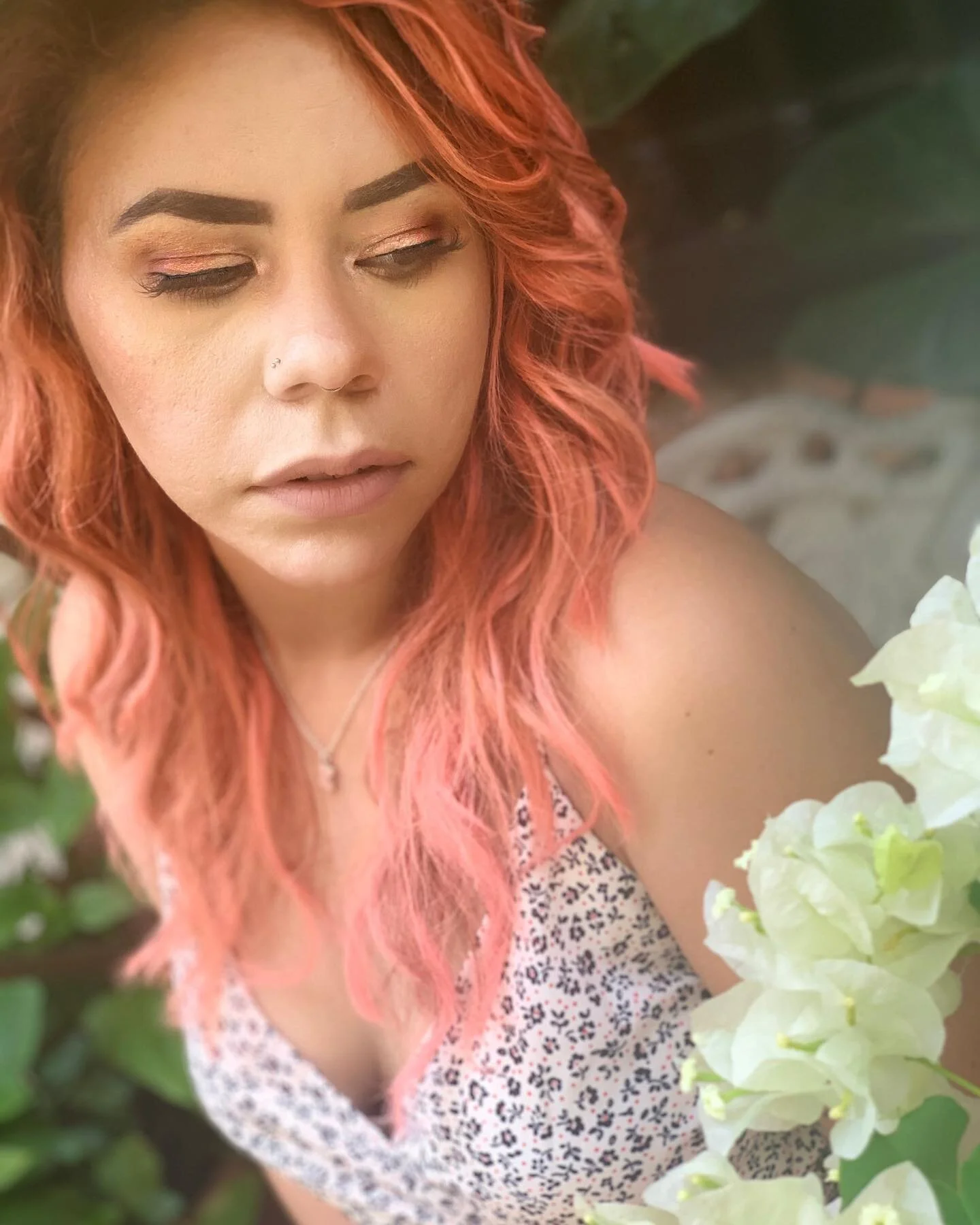 🌸Semana de San Juan🌸
🌱
Palabras para repetir diariamente: Cometer errores est&aacute; bien. No pretendo que las cosas me salgan bien siempre. Me perdono por mis fallas y me amo lo suficiente como para seguir adelante.
🌸
San Juan es mucho m&aacute