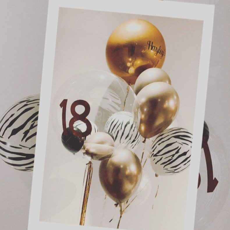 MAXI BUBBLE + Make it Personal + Add bouquet of balloons 

Black, white and gold is a perfect match of glitz for a special 18 year old❣️

&bull;

&bull;

&bull;

&bull;

&bull;

#boboballoon #bubbleballoon #customballoon #personalizedballoon #kwaweso