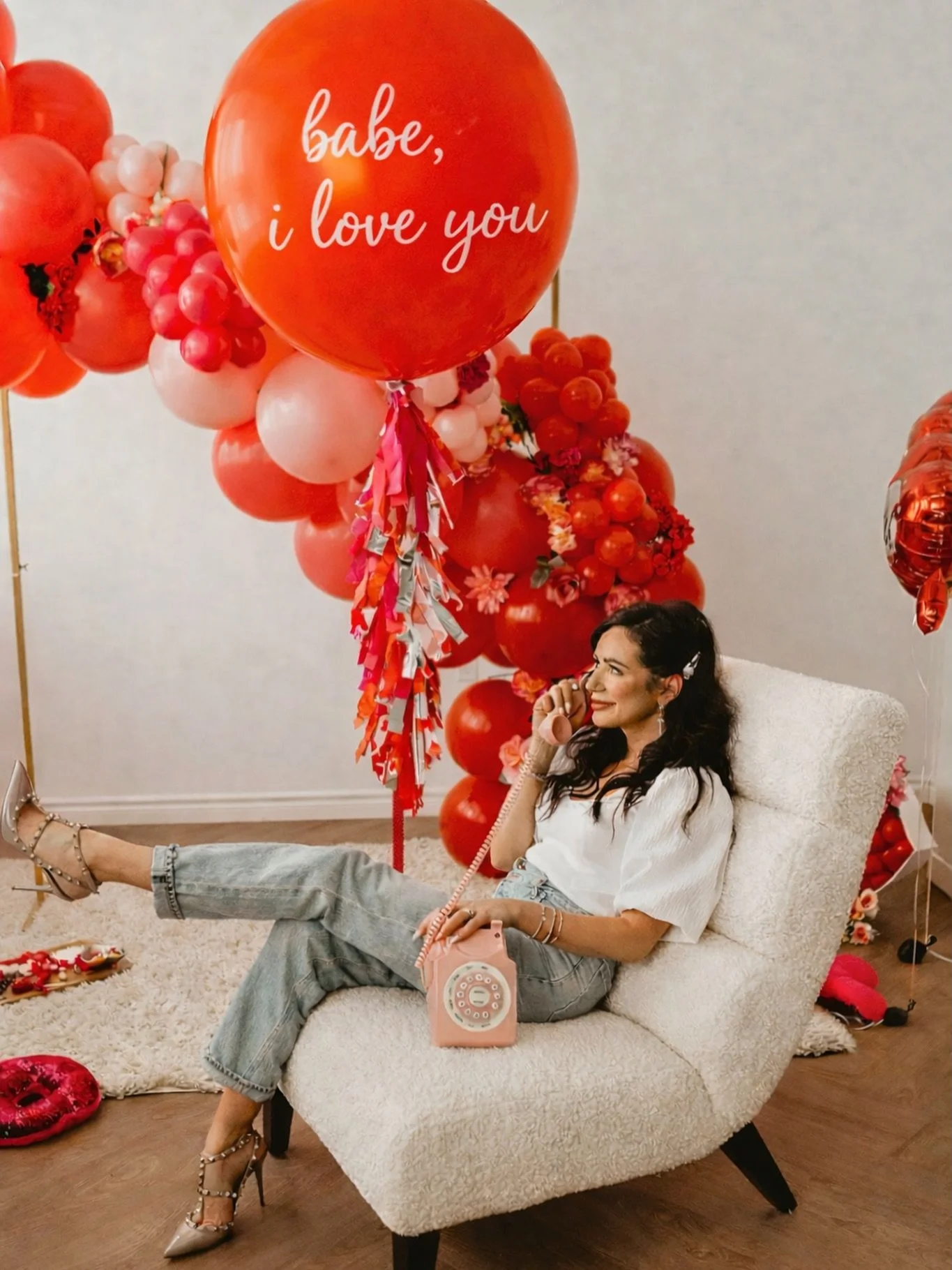 Happy Valentine&rsquo;s Day, lovers. 🤍

Yes, it may be a &ldquo;Hallmark holiday&rdquo;&hellip; but it&rsquo;s still a beautiful reminder to pause and love out loud.

Tell the people in your life that they matter.
Say the compliment.
Make their favo