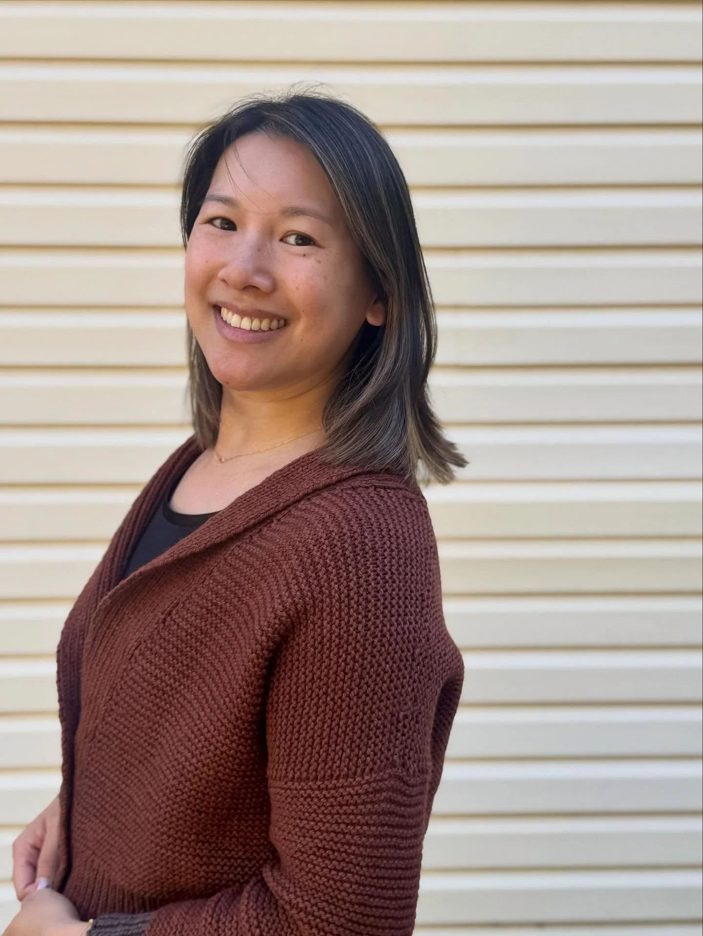 This cardigan got a lot of attention in my Wednesday WIP and Wellness video! 

It&rsquo;s the Cream Cardi by the one and only @aliciaplums and wearing it feels like wearing one of her hugs and voice messages. My first ever pullover sweater was her Ea