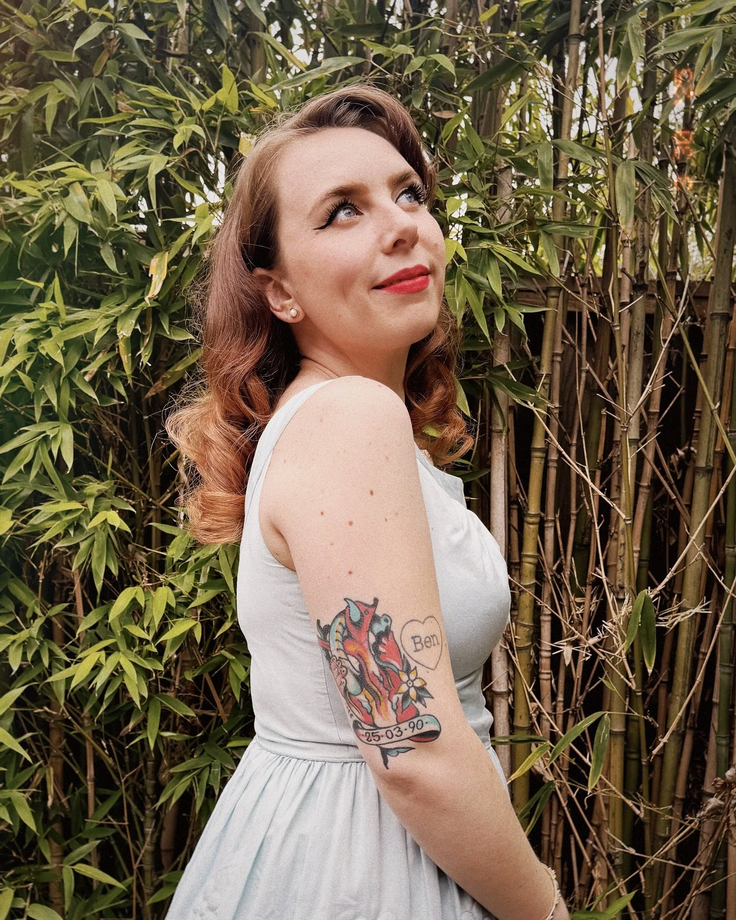 Spring is (slowly) springing 🌸

wearing:
&bull; vintage 1950s dress
&bull; vintage 1950s/1960s cardigan
&bull; vintage shoes
&bull; vintage basket bad (thrifted via @sfbaygoodwill)

photos by @normalbirdband 🩵

#vintage #vintagestylenotvintagevalue