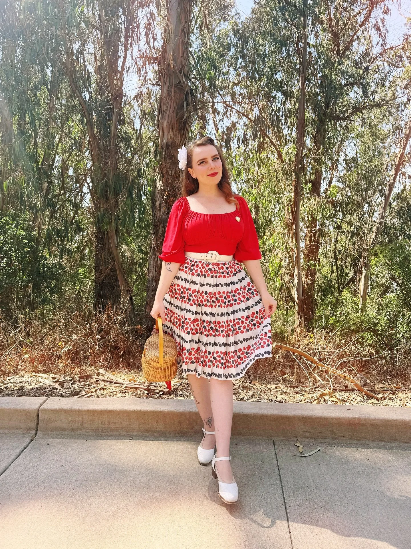 Sometimes your bestie (@crowboe) sees a skirt covered in berries at the thrift store and knows it is destined to be in your closet 🍓🍇🫐

📸: @normalbirdband 

&bull; top: @vixen_by_micheline_pitt via @prettyparlors 
&bull; skirt: originally @jcrew 