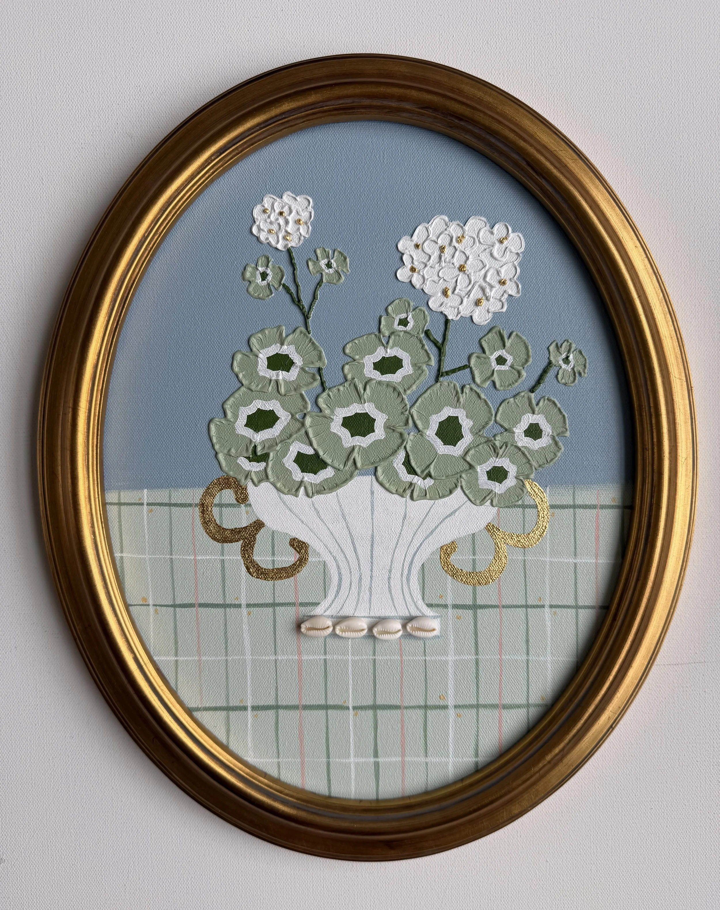 White Geranium with Cowries