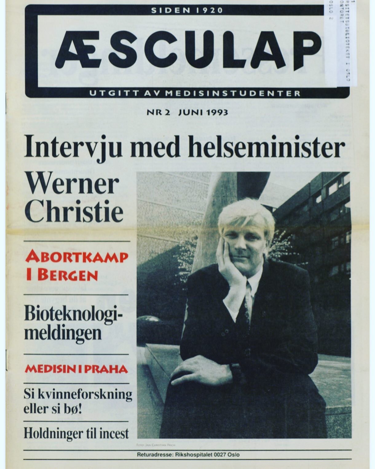 Vi feirer v&aring;r 100-&aring;rsdag denne l&oslash;rdagen 🎉🎉🎉🎉 

Og i den anledningen vil vi dele noen av v&aring;re forsider p&aring; tidligere utgaver (ja, til og med helt tilbake til de vi hadde p&aring; sent 70-tall) 

Husk at du fortsatt ka