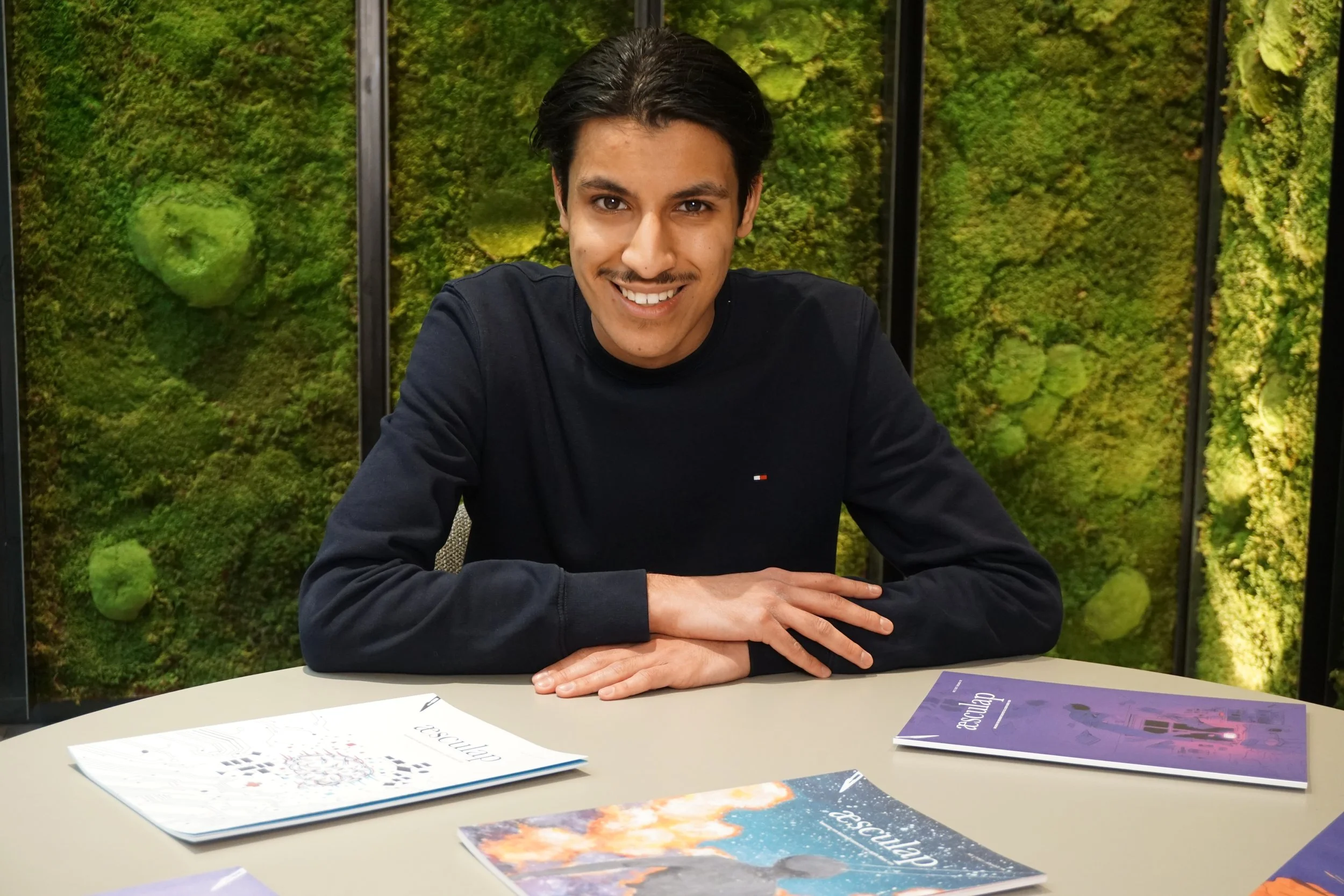 Lederartikkel: Æsculap er tilbake!