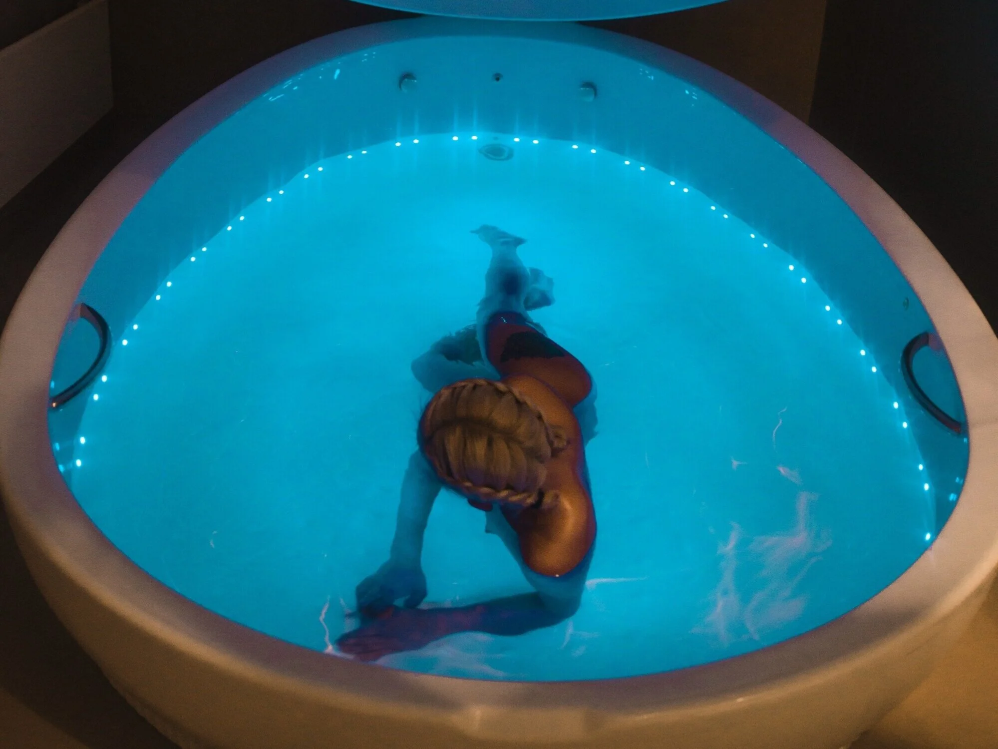 float tank & floatation therapy london, uk - yue float — yue float
