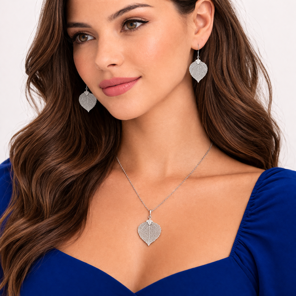 silver neck on model.jpeg