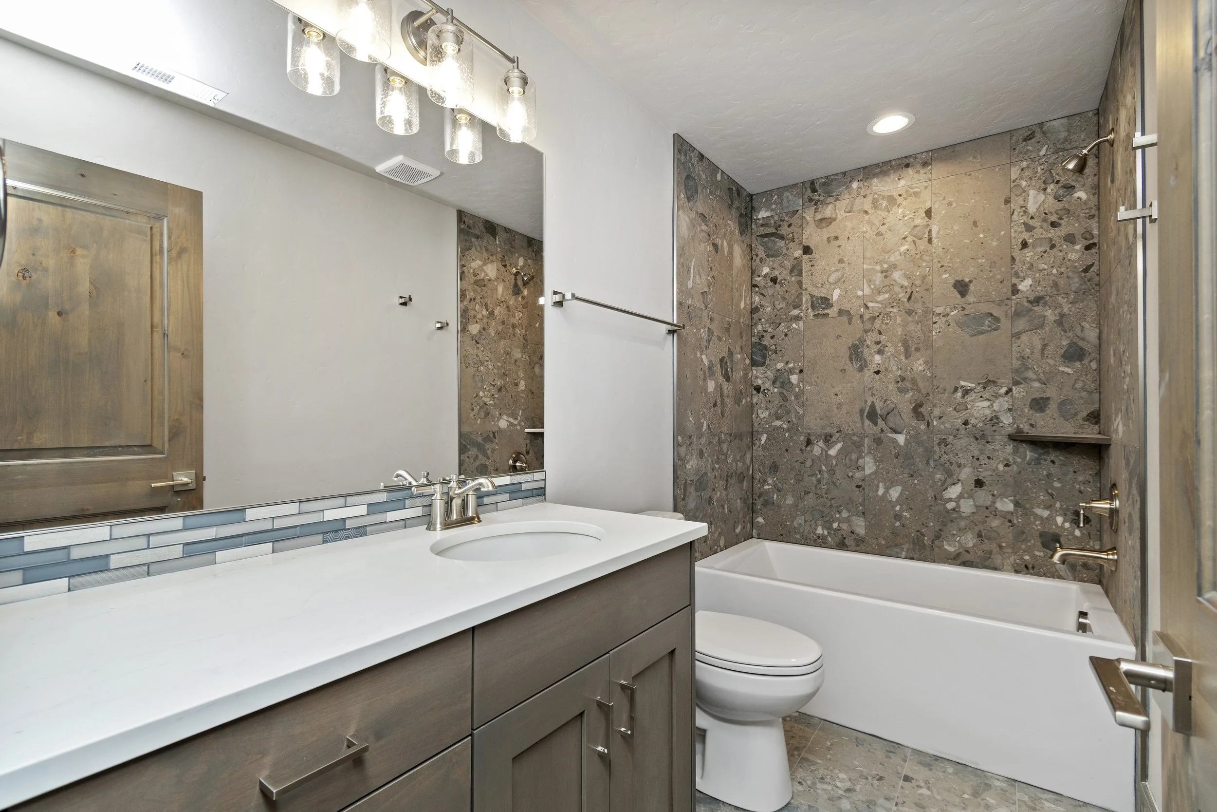 28-136 Jacks Lp - Lisa Cunningham_016.jpg