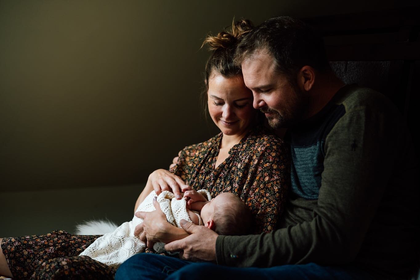 The sessions that were done right before we moved last fall have been patiently waiting to be posted and today these photos finally get their turn to shine. ✨

Sweet little Wren is the newest addition to our cousin crew. She&rsquo;s grown and changed