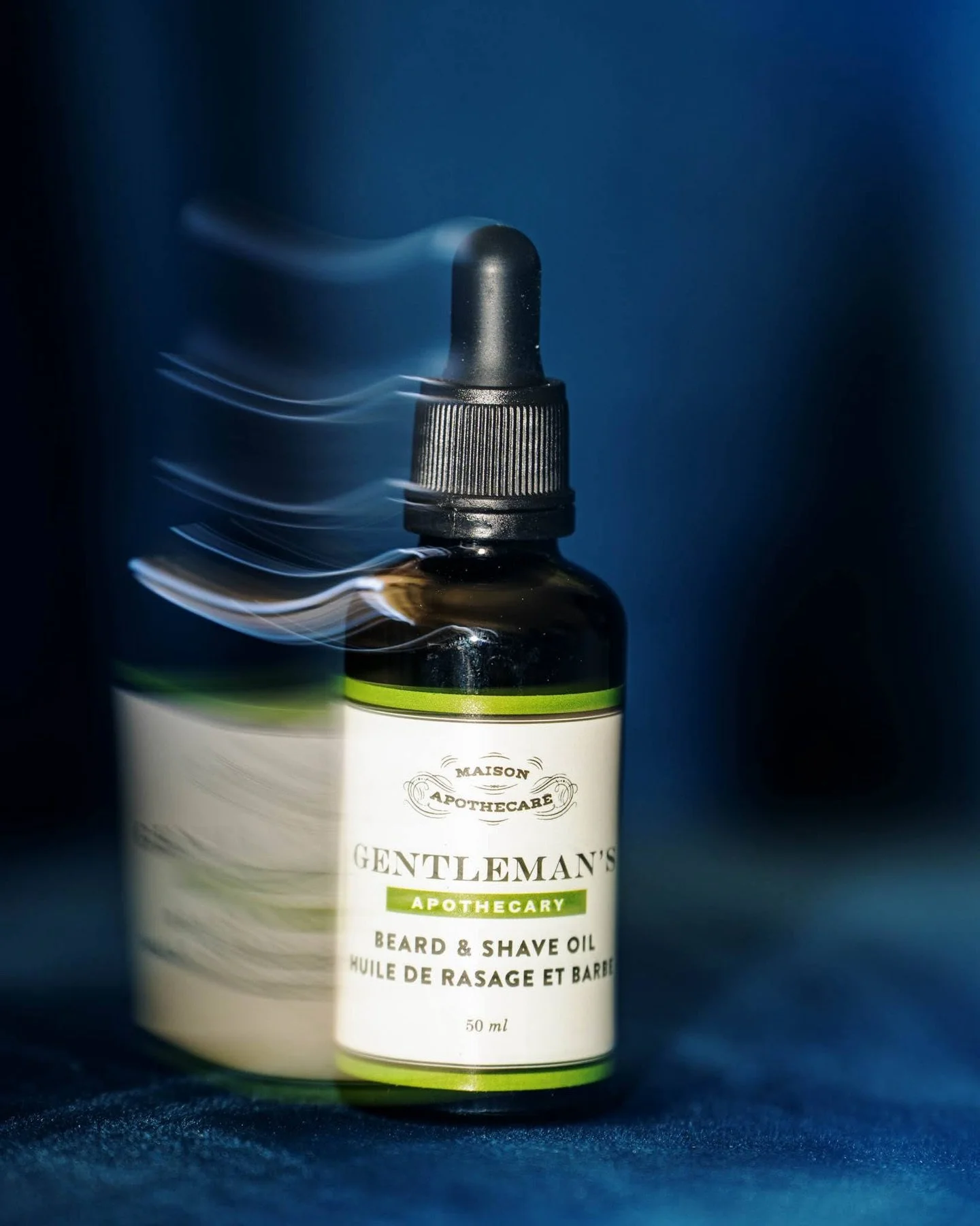 In camera motion blur 😍😍

#productphotographer #torontoproductphotographer #womanownedbusiness #torontobaised