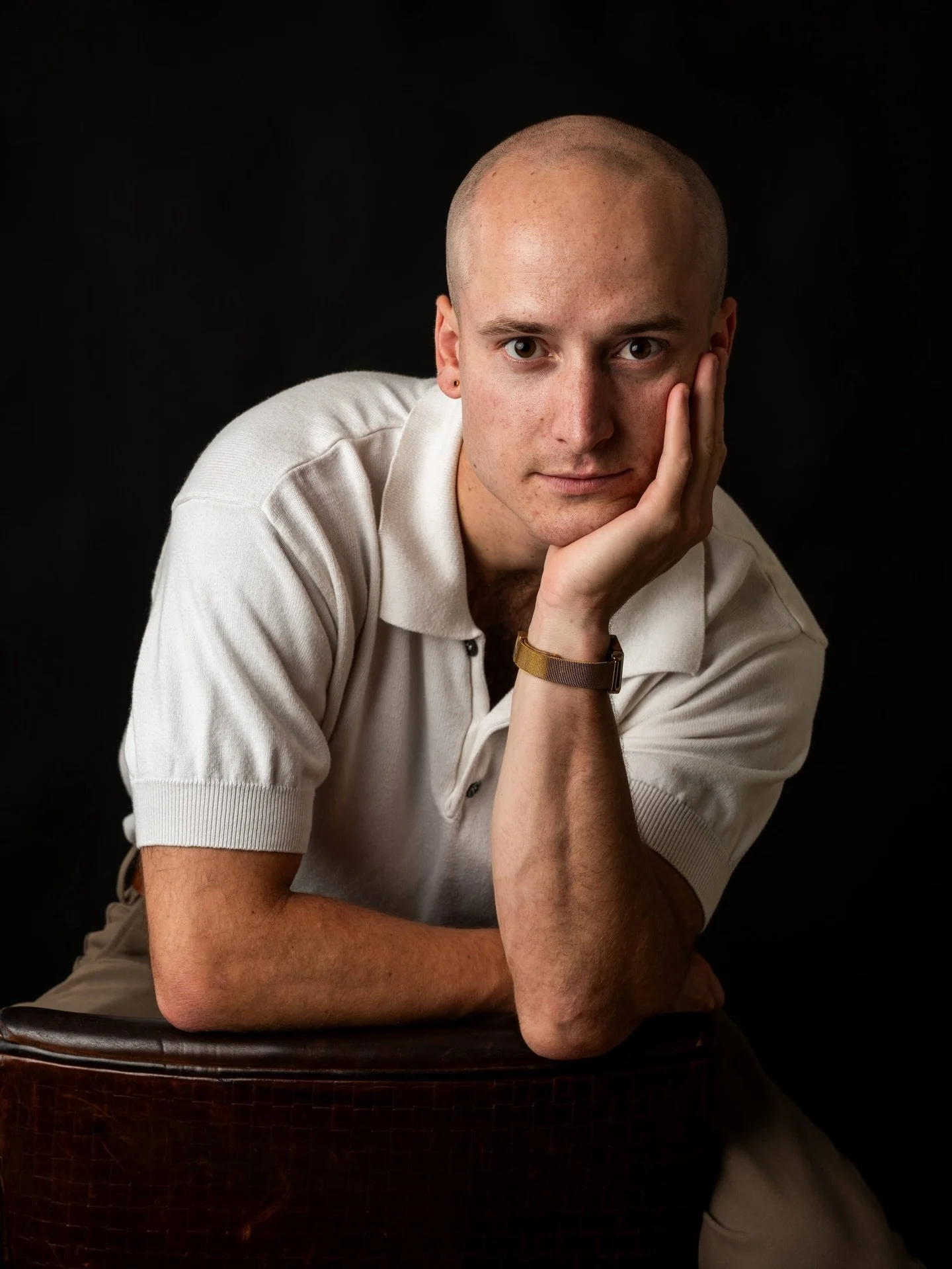 2026 is the year that you get your new actor headshots!

DM me to inquire 

Studio space: @downstage.studio 

#ActorHeadshots #newheadshot #torontotheatrephotographer #torontoheadshotphotographer