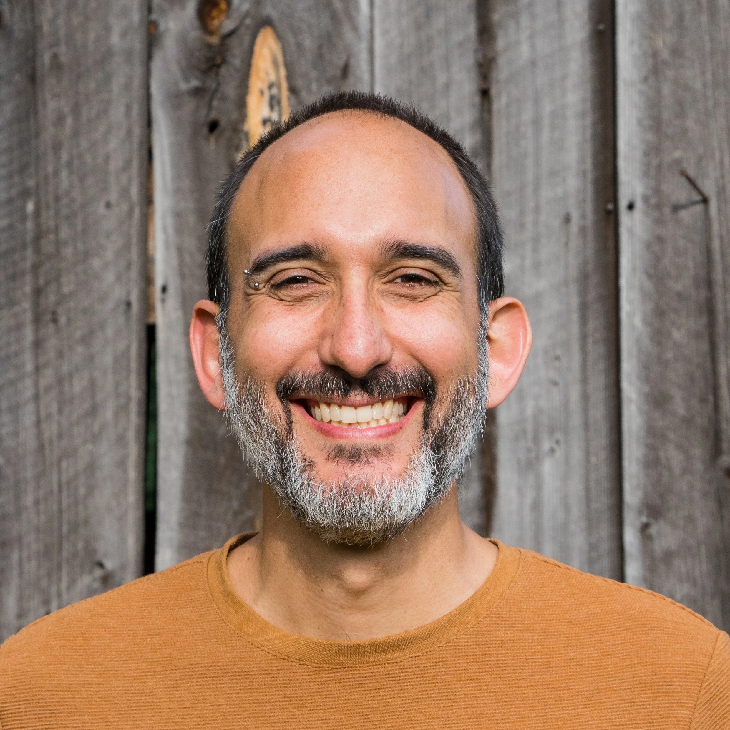 Luis Gil