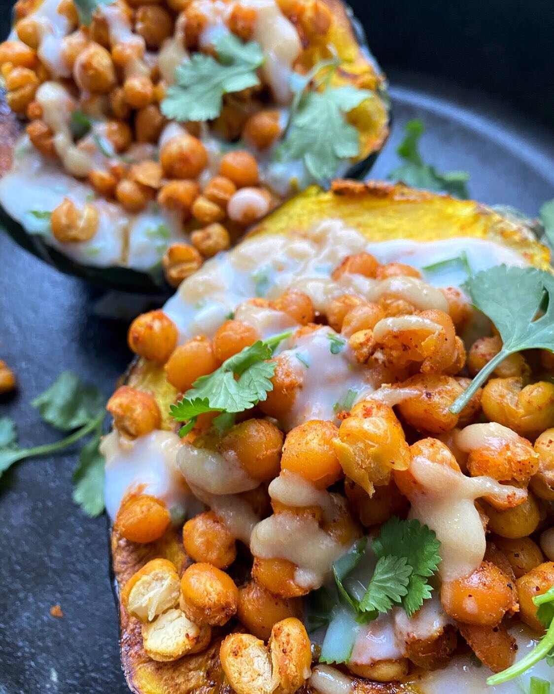 crispy harissa chickpeas + roasted acorn squash🔥
⁣
Took a page out of @masalainmykitchen book and made this super simple vegan dish that&rsquo;s loaded w Middle Eastern flavors😋
⁣
You can check out the original recipe over @masalainmykitchen and th