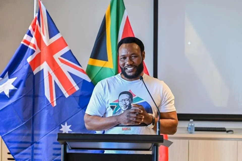 Spreaders AUS + SAF.jpg