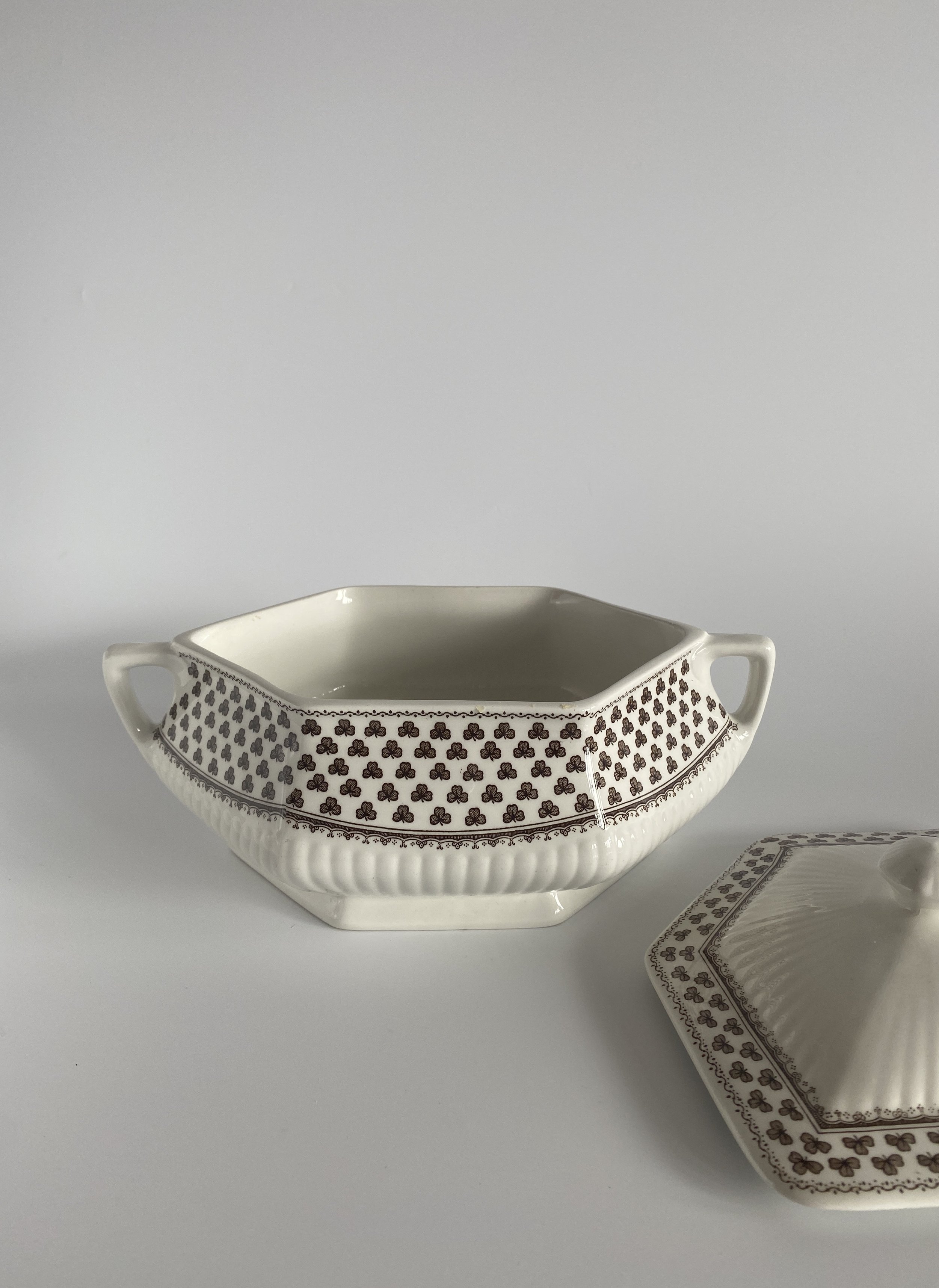 Adams Sharon Vegetable Tureen with Lid