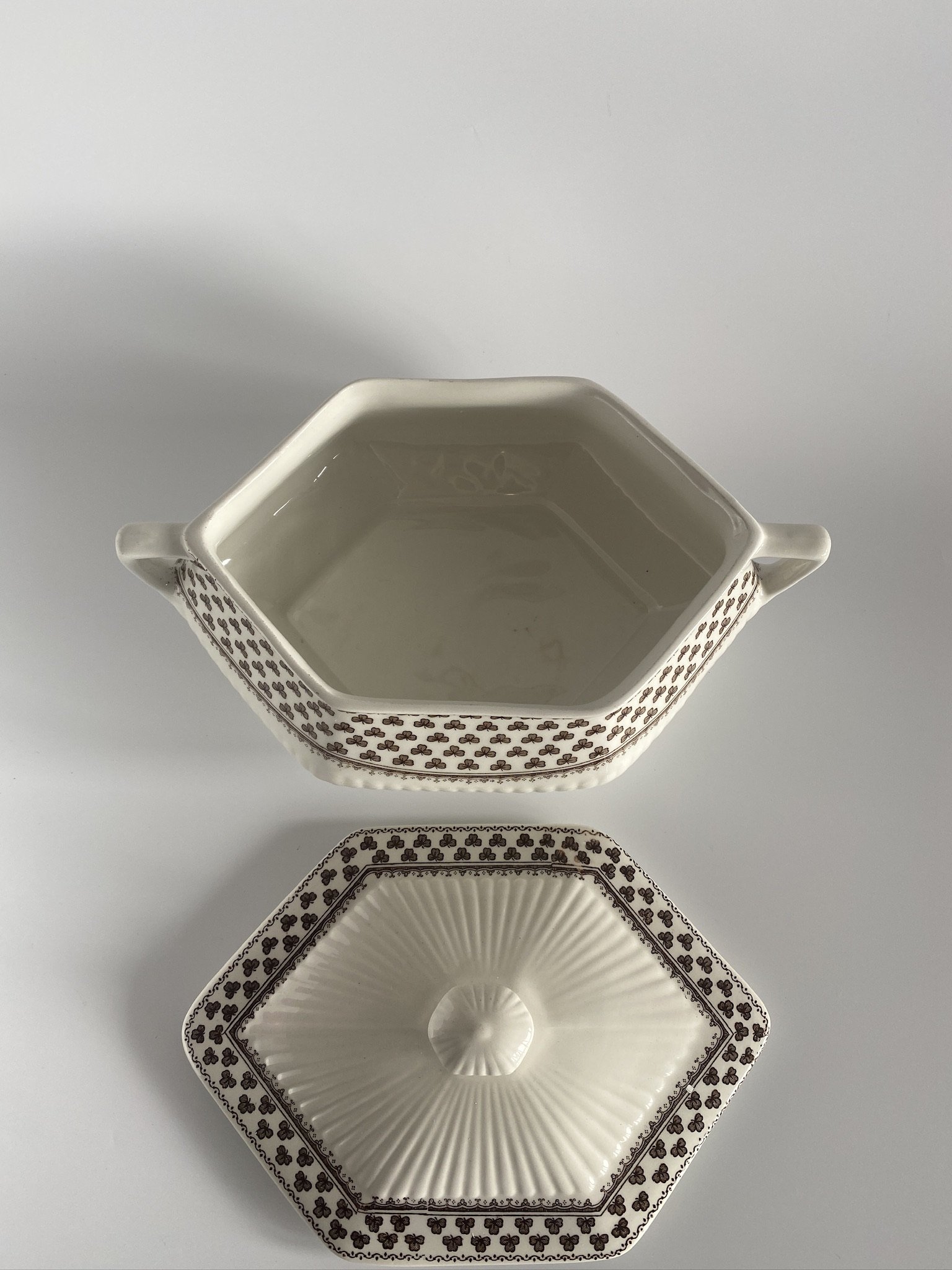 Adams Sharon Vegetable Tureen with Lid