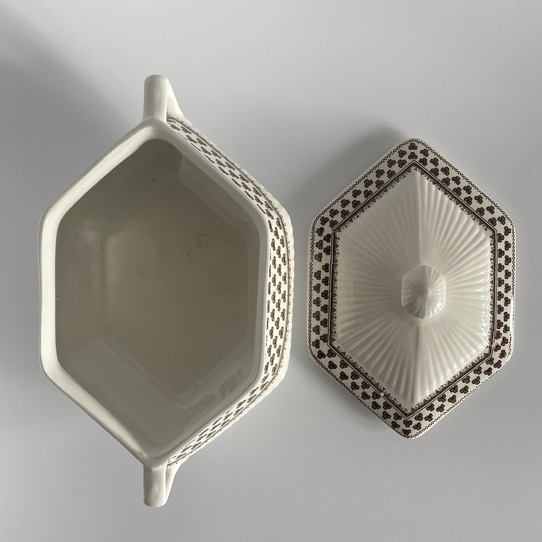 Adams Sharon Vegetable Tureen with Lid