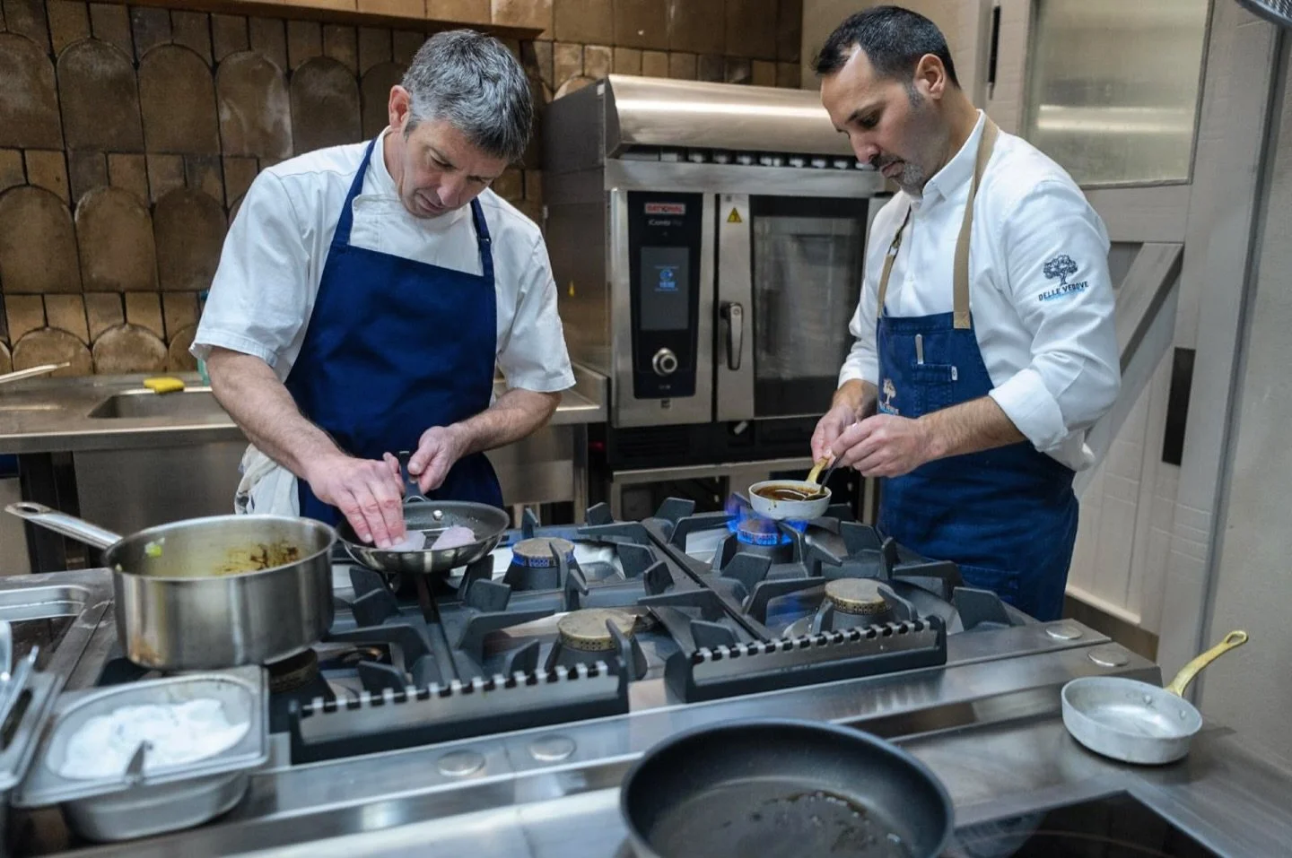 🍽️✨
&iexcl;Transformar talento en marca es nuestro ingrediente secreto!

Hoy queremos destacar el trabajo incre&iacute;ble de nuestro cliente, quien convierte la gastronom&iacute;a en una experiencia sensorial &uacute;nica. 👨&zwj;🍳🔥

👉 Nuestro p