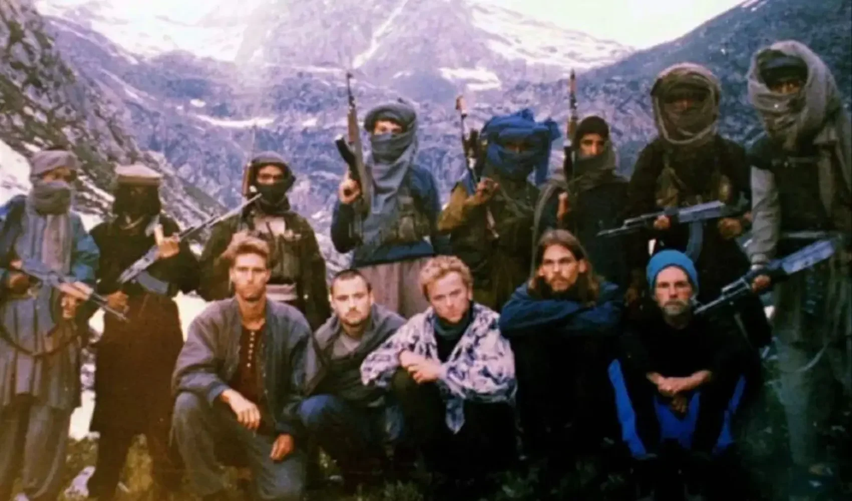 The Golden Swan - Anette Ostrø