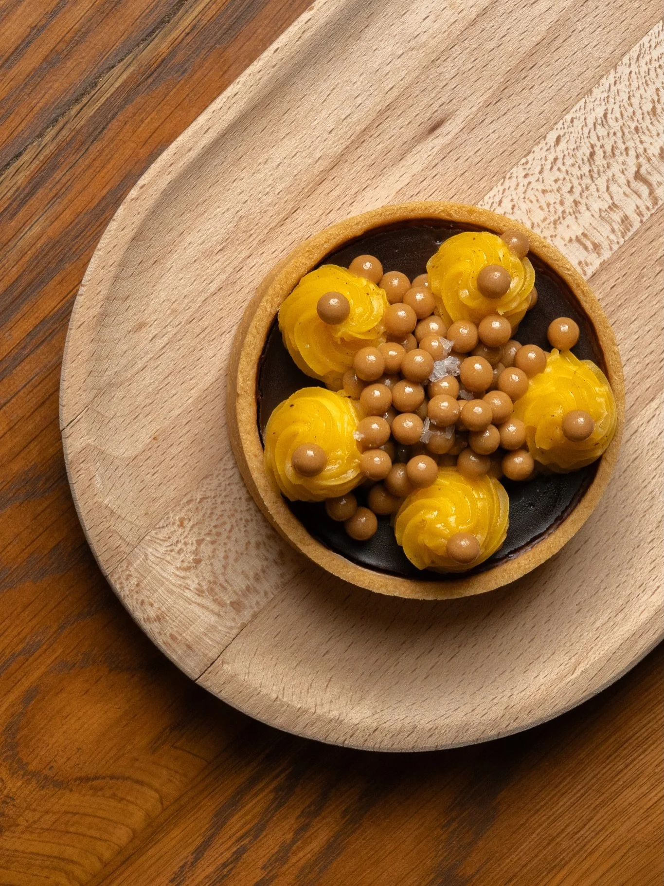 A sweet addition to the table at our Upper East Coast outlet.

In collaboration with @luna.singapore, this selection of desserts brings refined textures and balanced flavours, thoughtfully crafted to pair with your coffee or as a quiet finish to the 