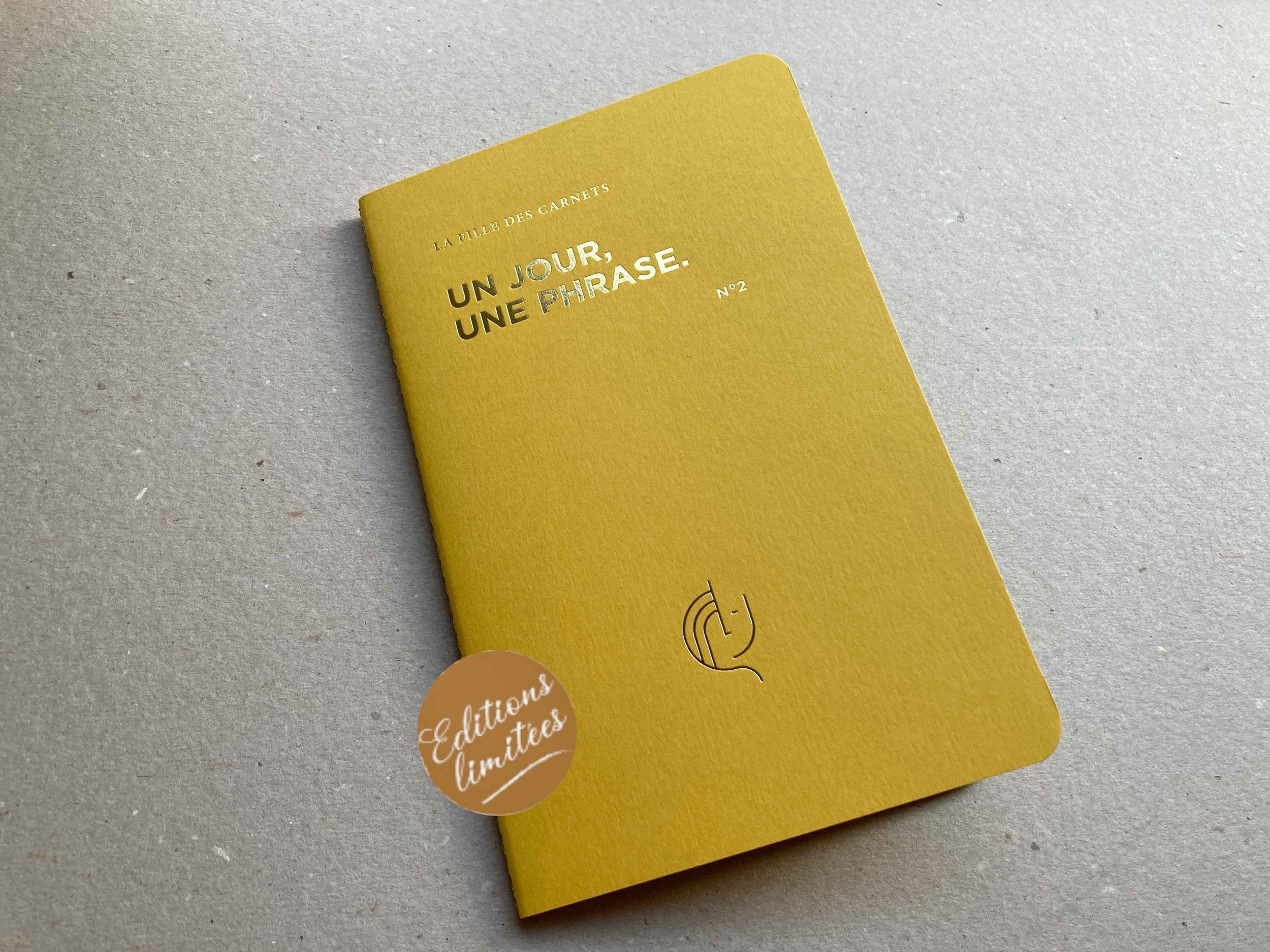 ©CcilB_carnet_jaune_Sticker_Editions_limitees_lafilledescarnets_1689.jpeg