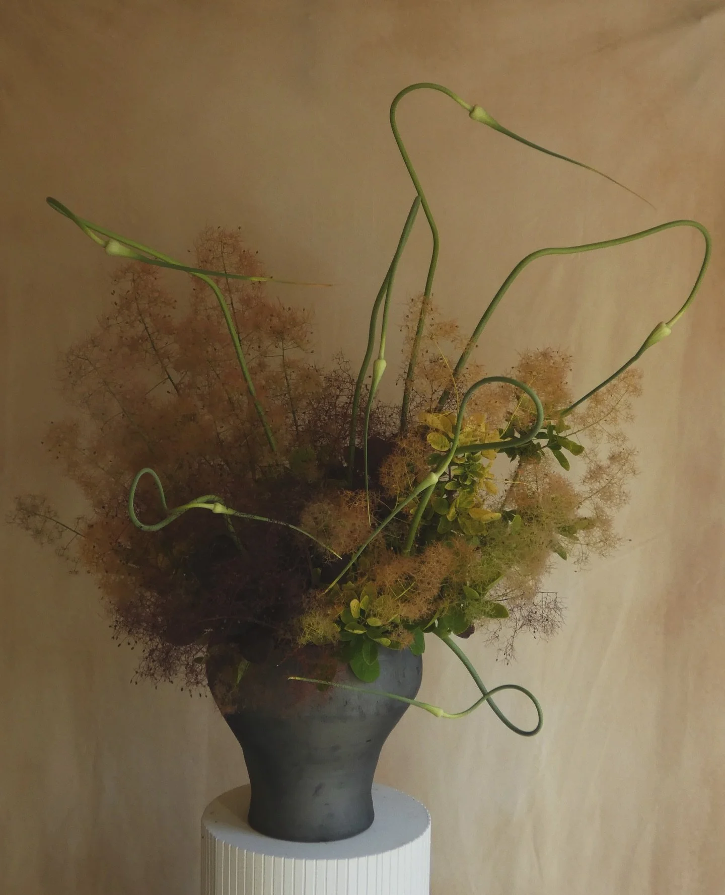 The moments in between. The quiet space. 
This week where the whole of the year is almost behind us and before the newness of the next. 
Stillness, the place where honesty sits. 

Where I reflect and listen. 
What should I leave behind, what do I wan