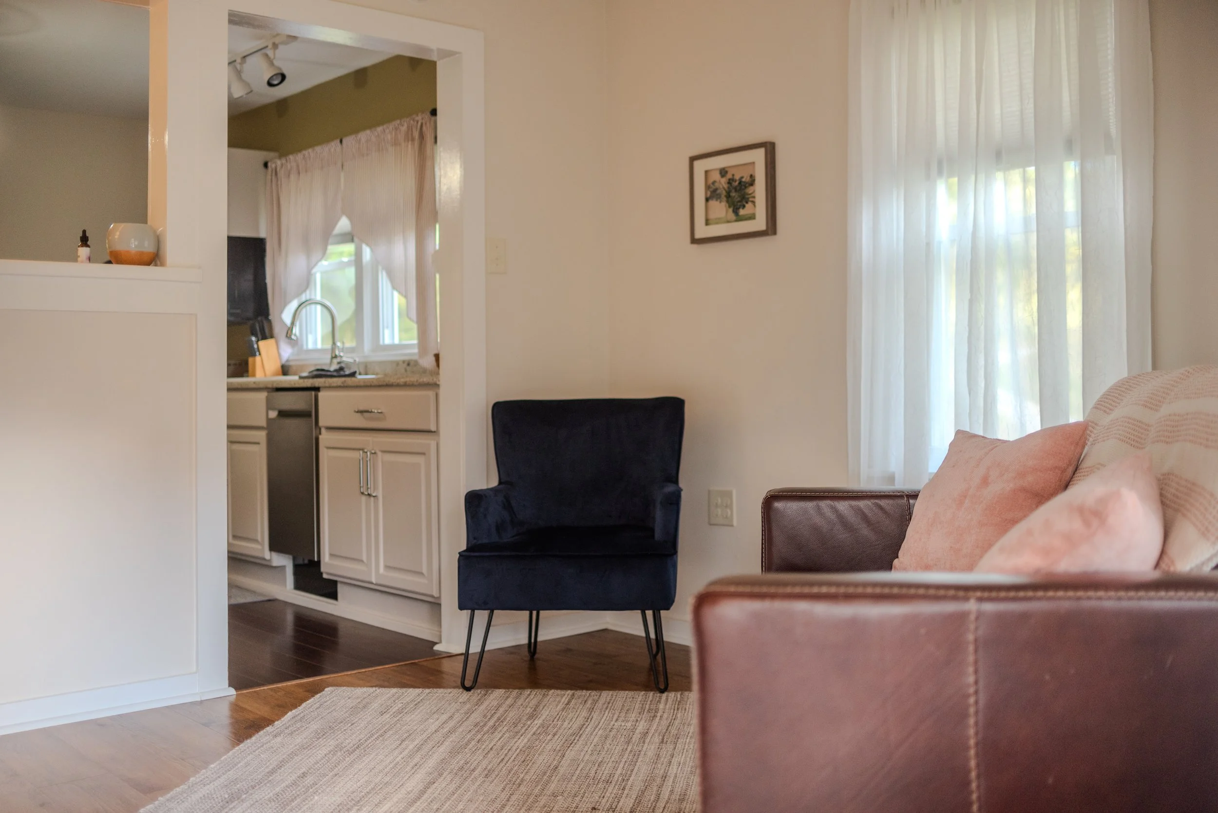 Interior of the private cottage used for EMDR Intensives with Cornelia Scott.