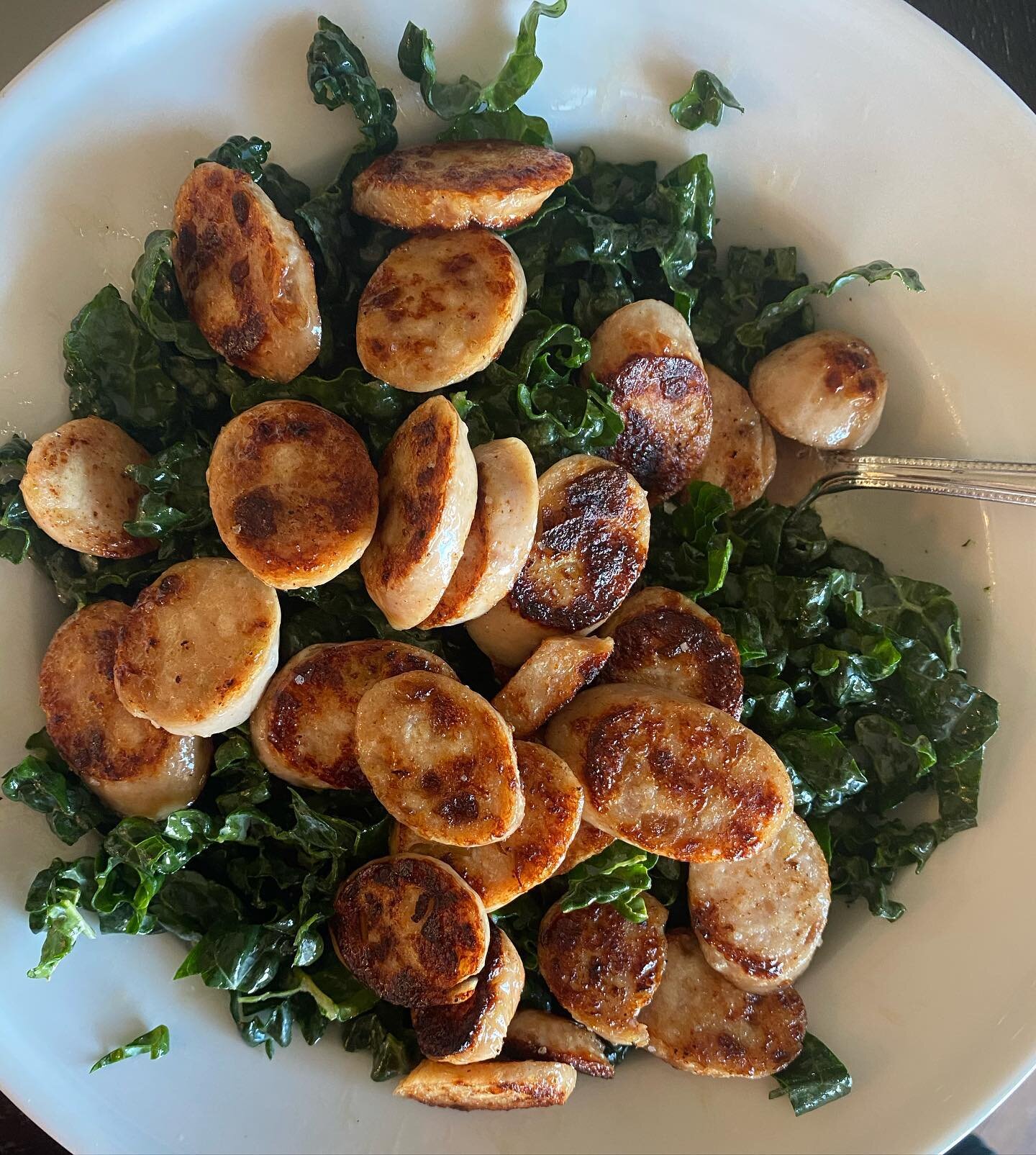 If you need some salad inspiration this week, I have this humble offering. It&rsquo;s not fancy, but it&rsquo;s tasty and comes together quick! Chicken apple sausage salad with lemon honey vinaigrette.

Here&rsquo;s what you do: 

1. remove ribs from