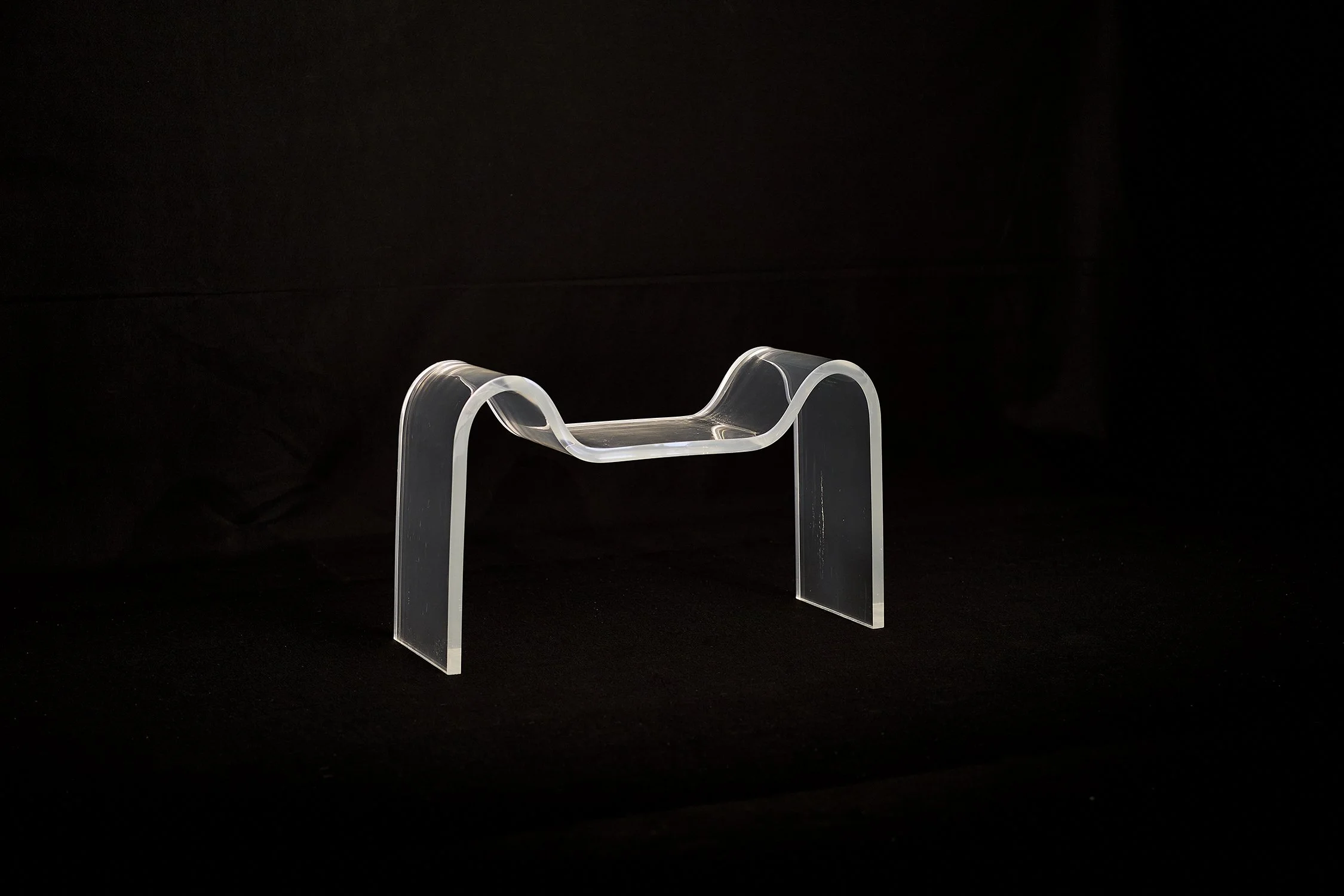 Karl Springer Sculptural Molded Lucite Bench circa 1970s