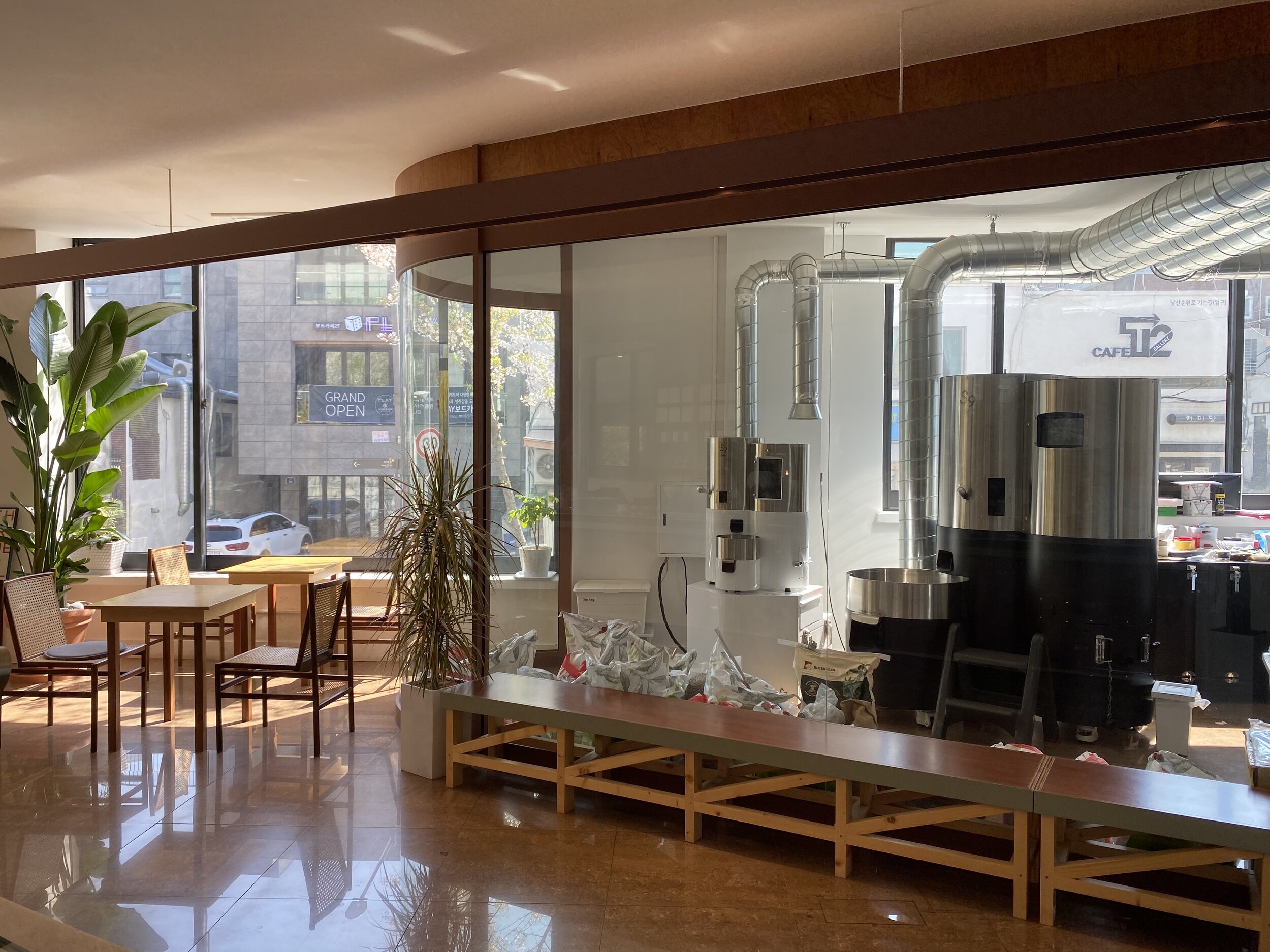 Seoul_Hebecoffee.jpg
