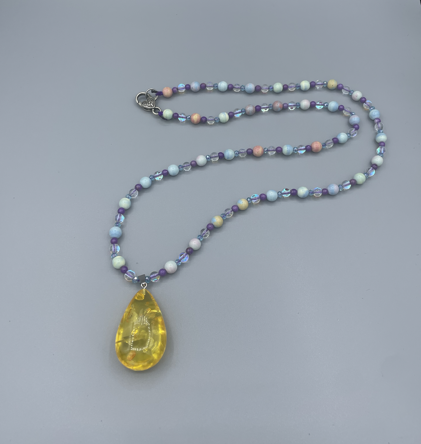 Amber Pendant 2.png