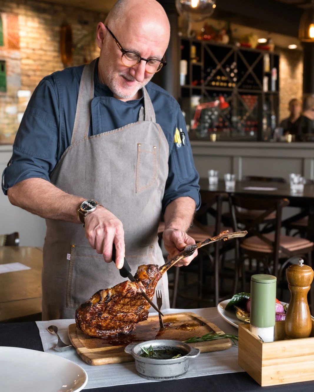 Treat dad to the best Tomahawk in Oak Brook. Special hours for Father's Day. We'll be open on Sunday, June 21 from 12:00pm&ndash;7:00pm. Reservations now open.