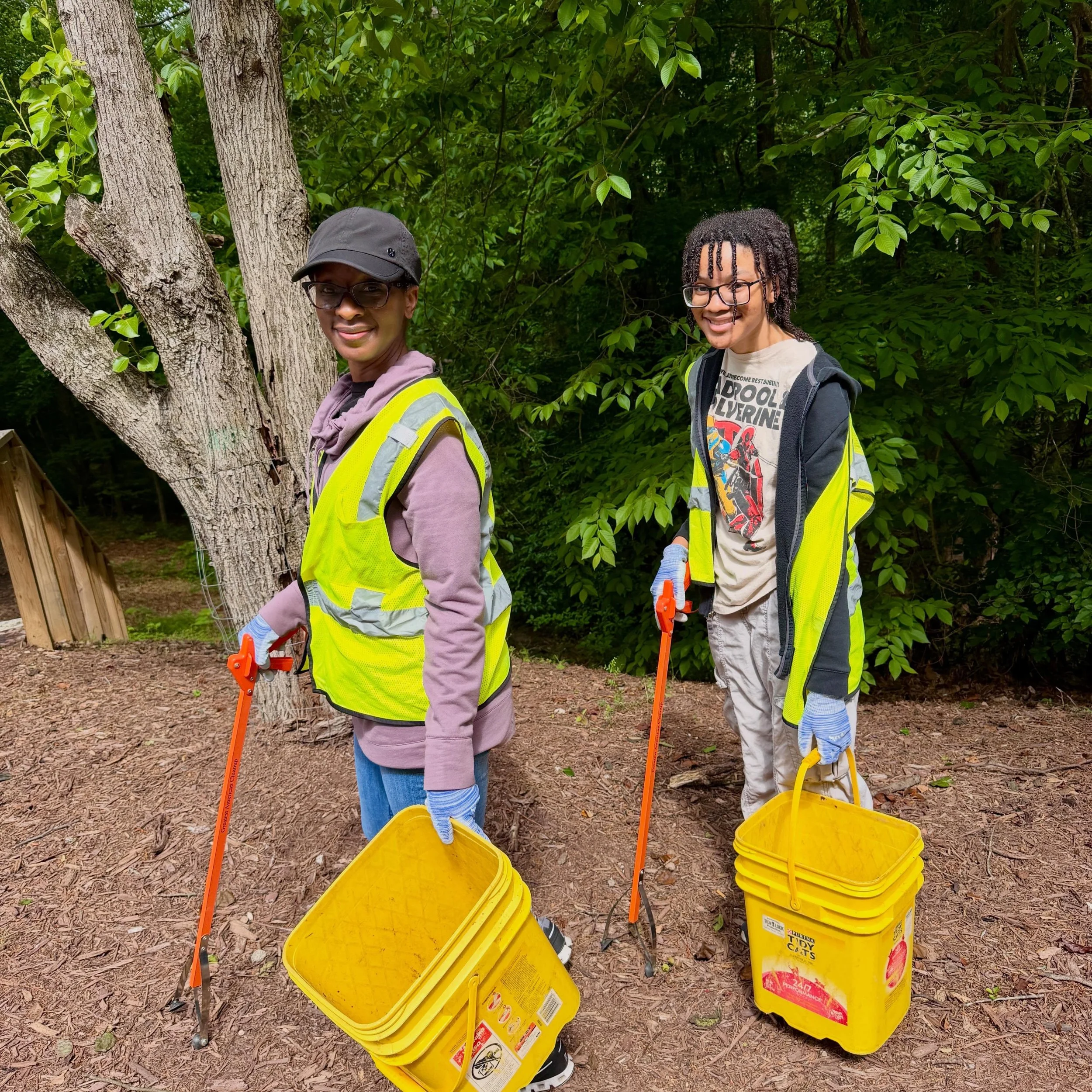 Happy Mother&rsquo;s Day to all of The Great Raleigh Cleanup moms!

Thanks for dragging your kids out early on Saturdays and instilling a sense of service in them!

💐 #thegreatraleighcleanup