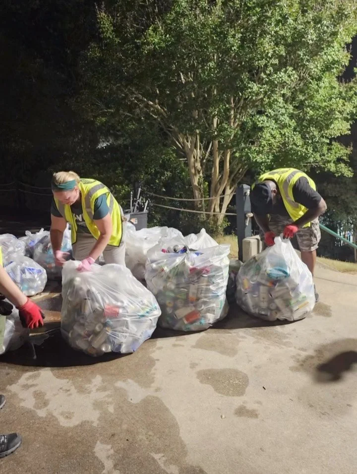 10,000 cans 10,000 cans

This is tied for our largest impact ever at @coastalcreditunionmusicpark and a top 5 overall impact in the history of our Landfill Diversion program.

Kudos to the amazing volunteers that made the @davematthewsband concert an