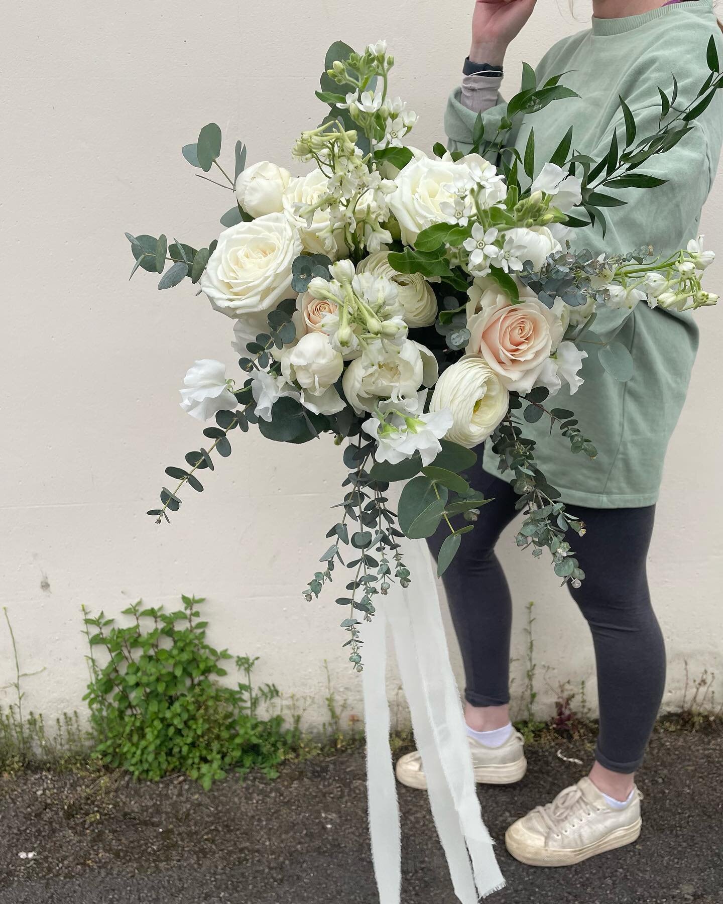 Huge congratulations to Sarah &amp; Jack who got married at the weekend! 

Get in touch if you&rsquo;d like us to flower your wedding hello@littleinteriorco.com 

Grace xxx